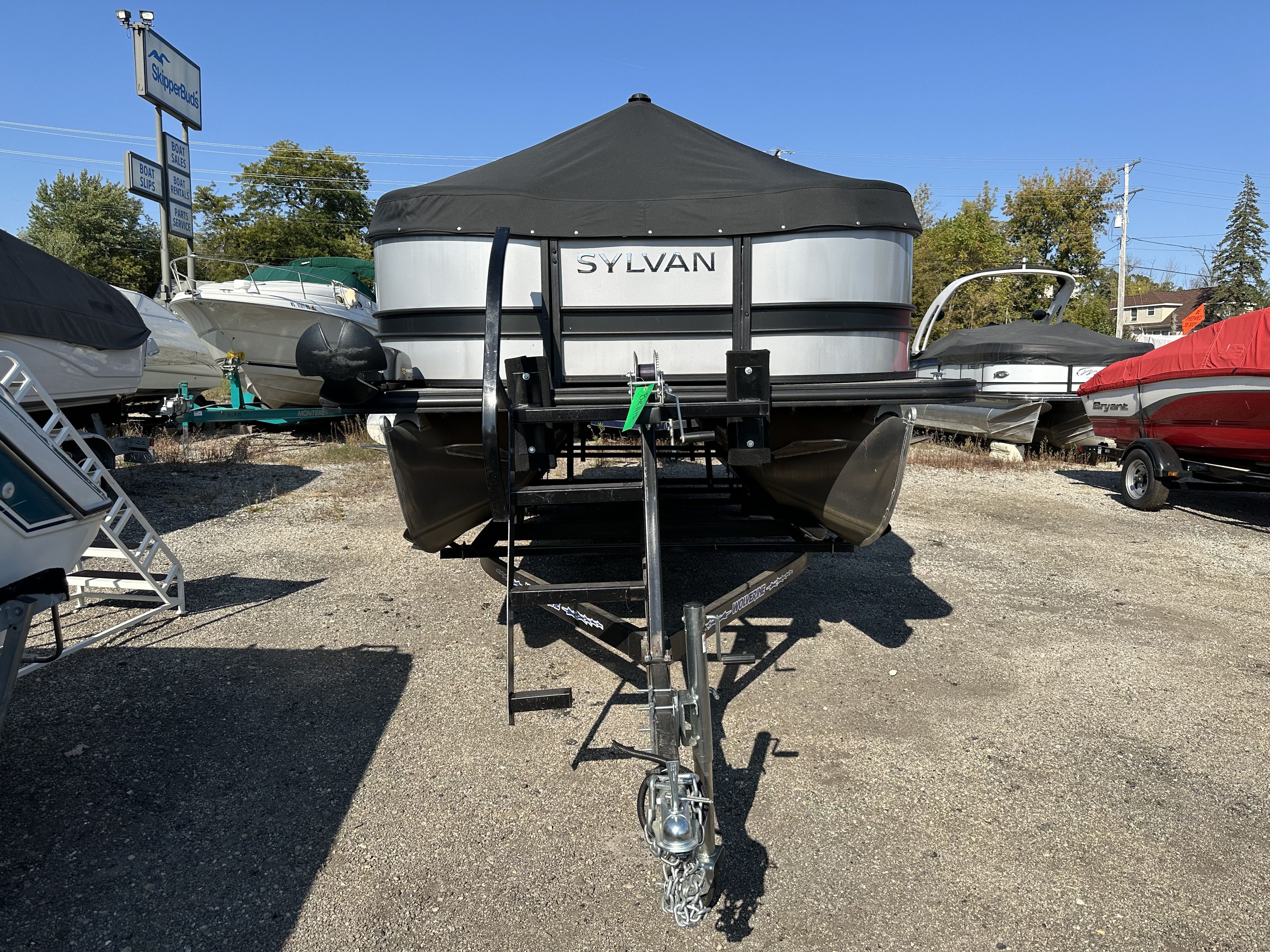 Thumbnail 2 for 2022 Sylvan L3PF