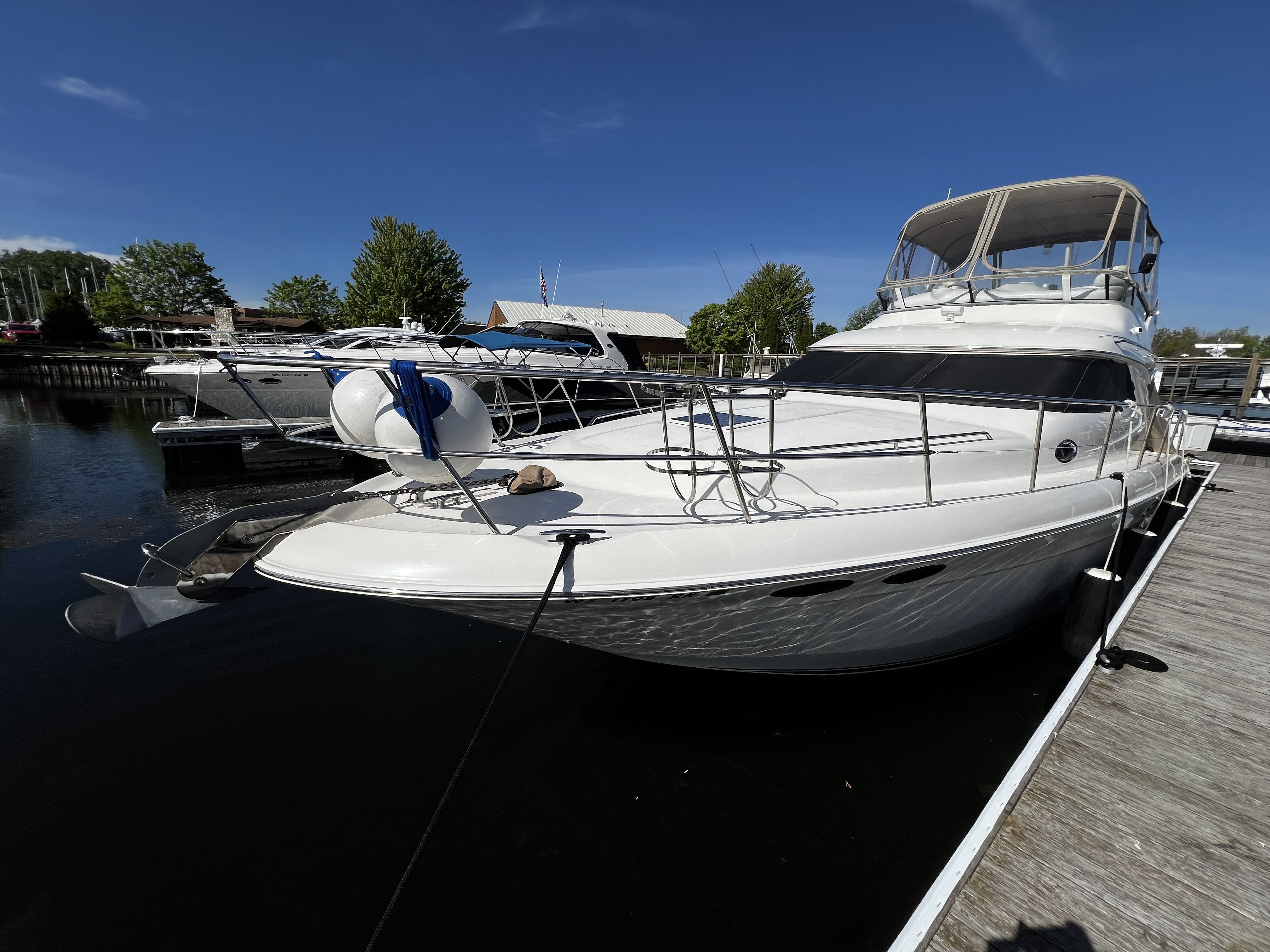 2003 Sea Ray
                                                             400 Sedan Bridge Image Thumbnail #4