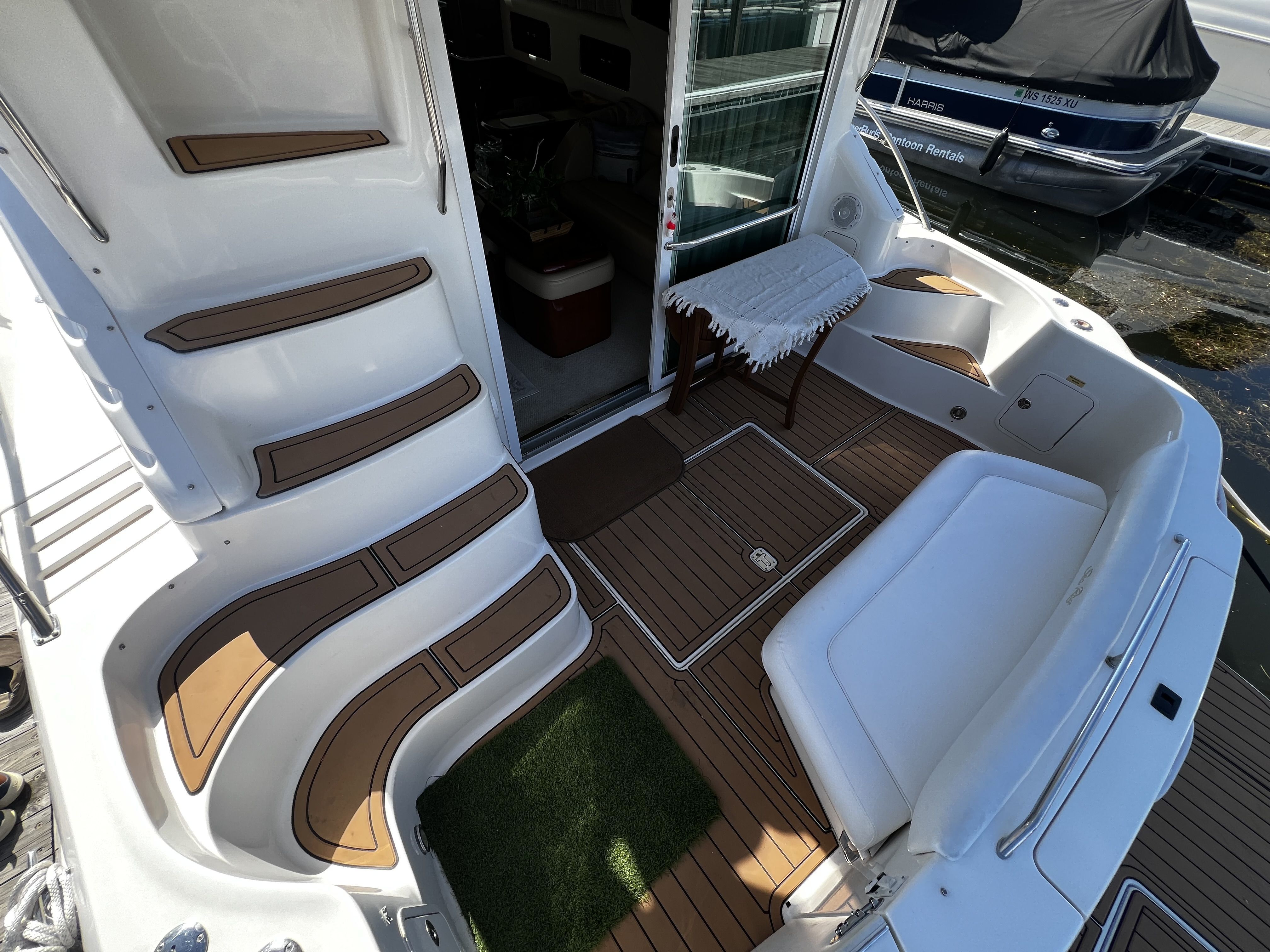 2003 Sea Ray
                                                             400 Sedan Bridge Image Thumbnail #15