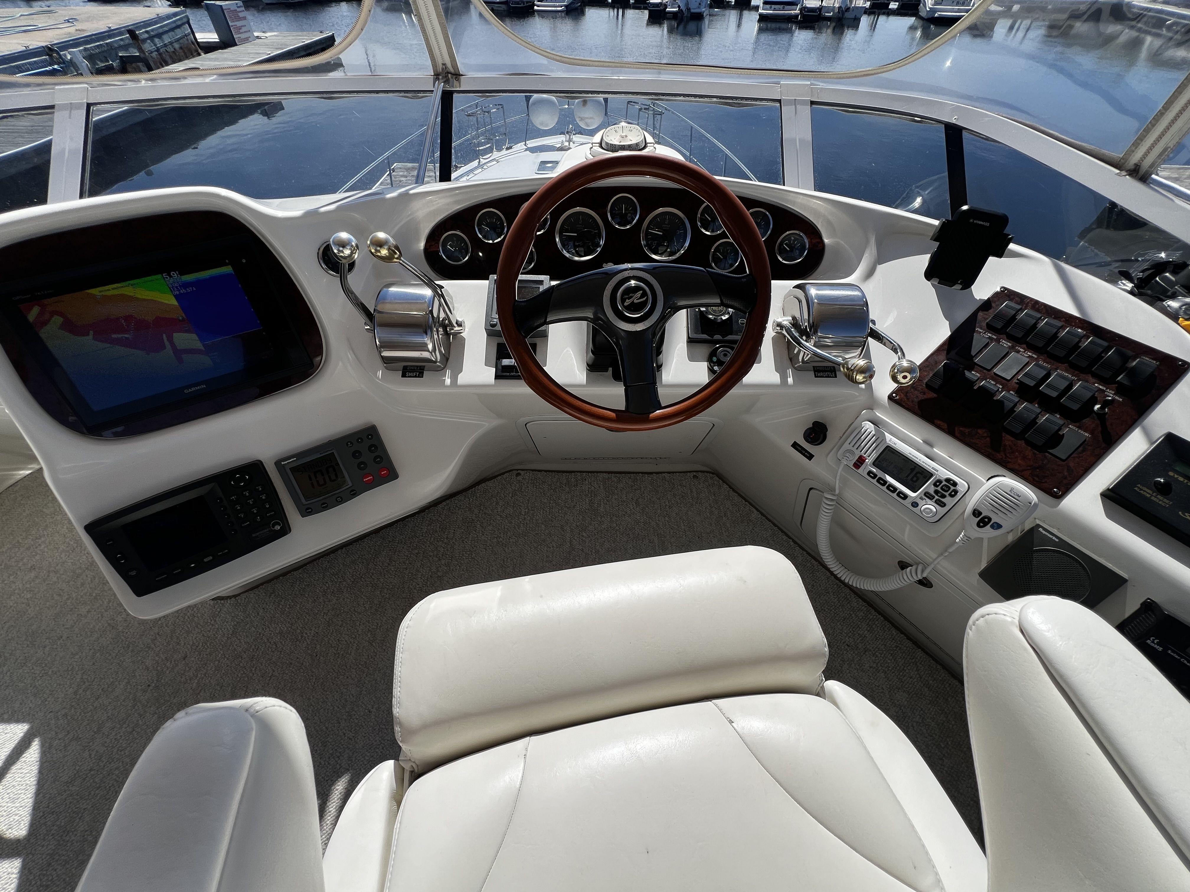 2003 Sea Ray
                                                             400 Sedan Bridge Image Thumbnail #17