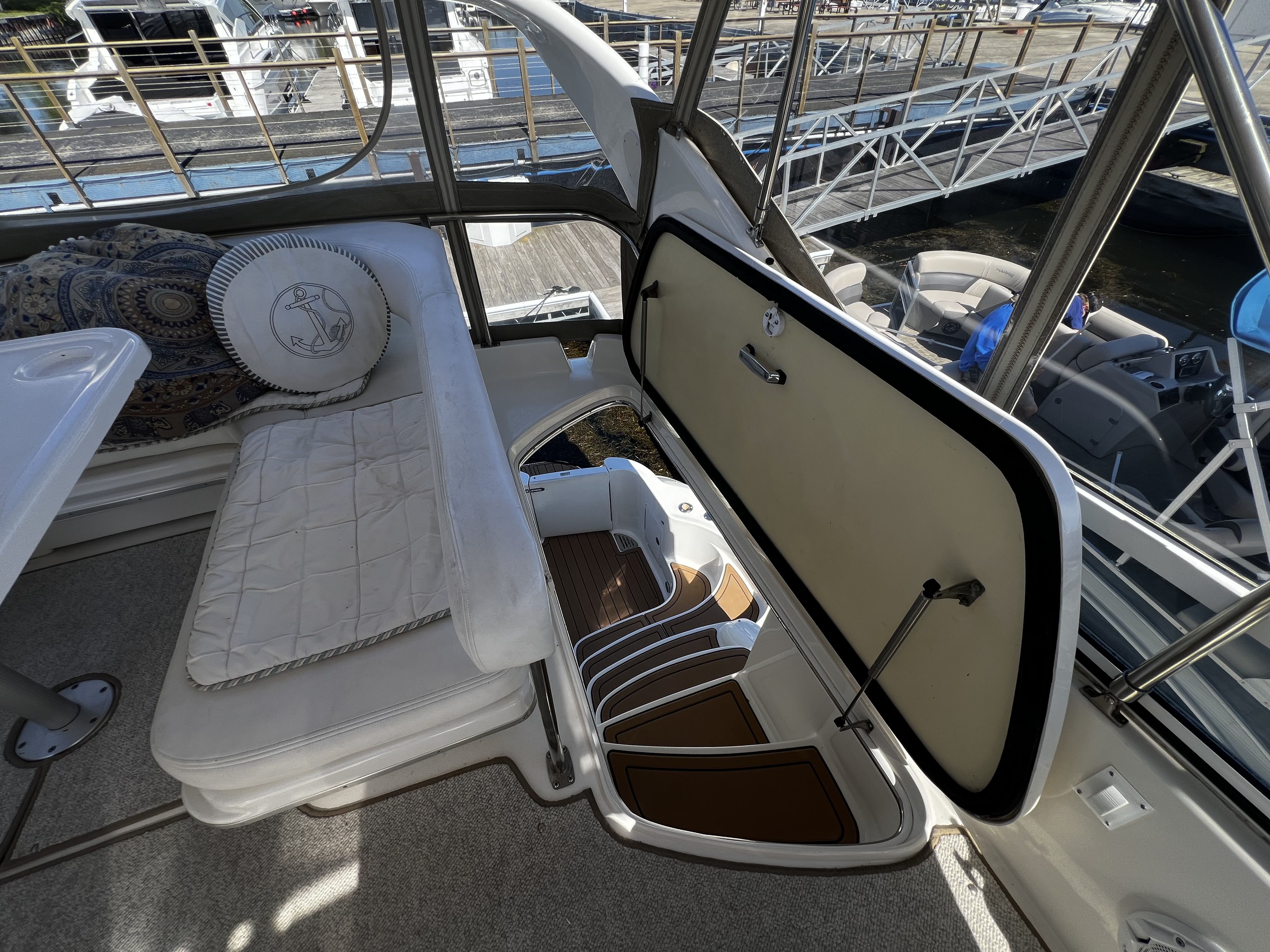 2003 Sea Ray
                                                             400 Sedan Bridge Image Thumbnail #18