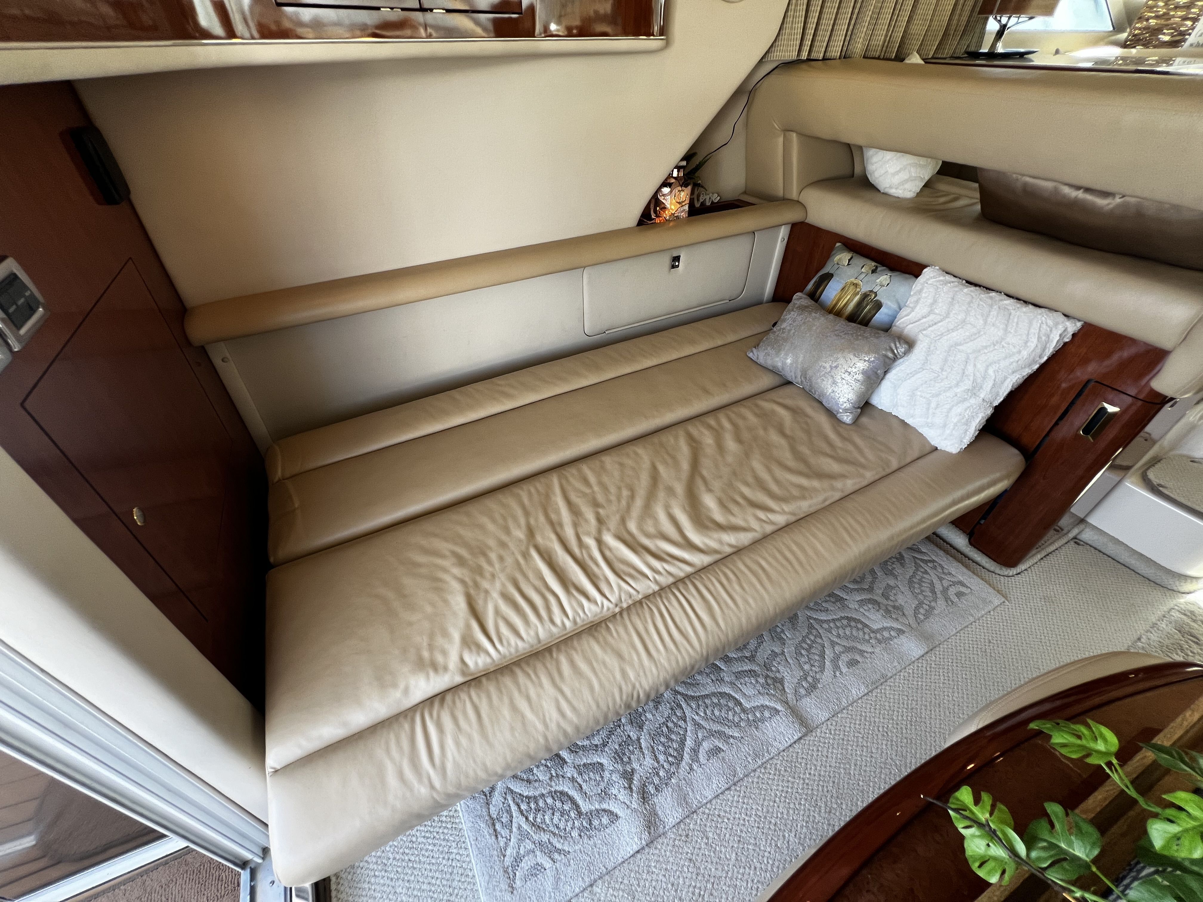 2003 Sea Ray
                                                             400 Sedan Bridge Image Thumbnail #35