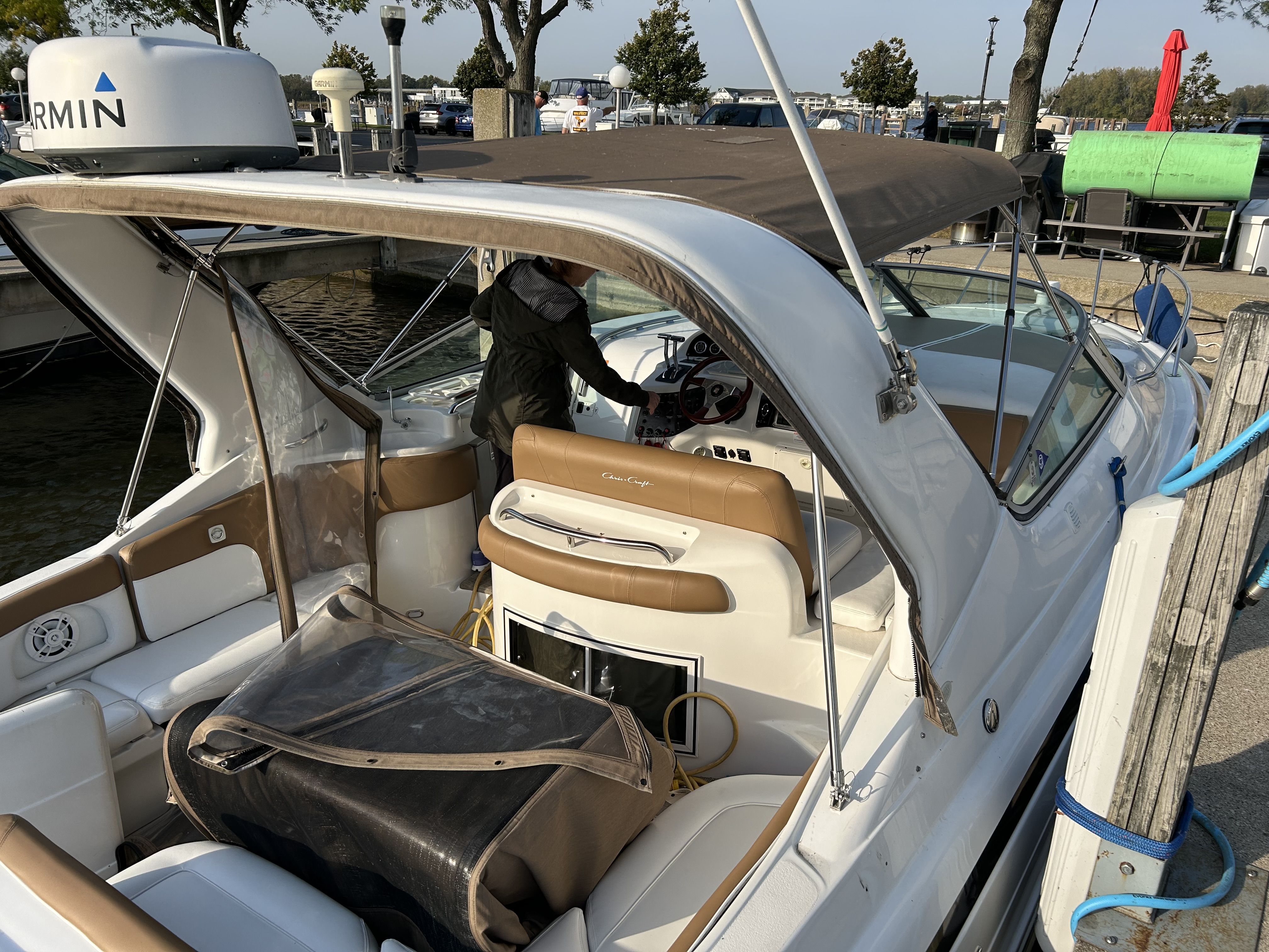 2000 Chris-Craft 320EXPRESS Image Thumbnail #2