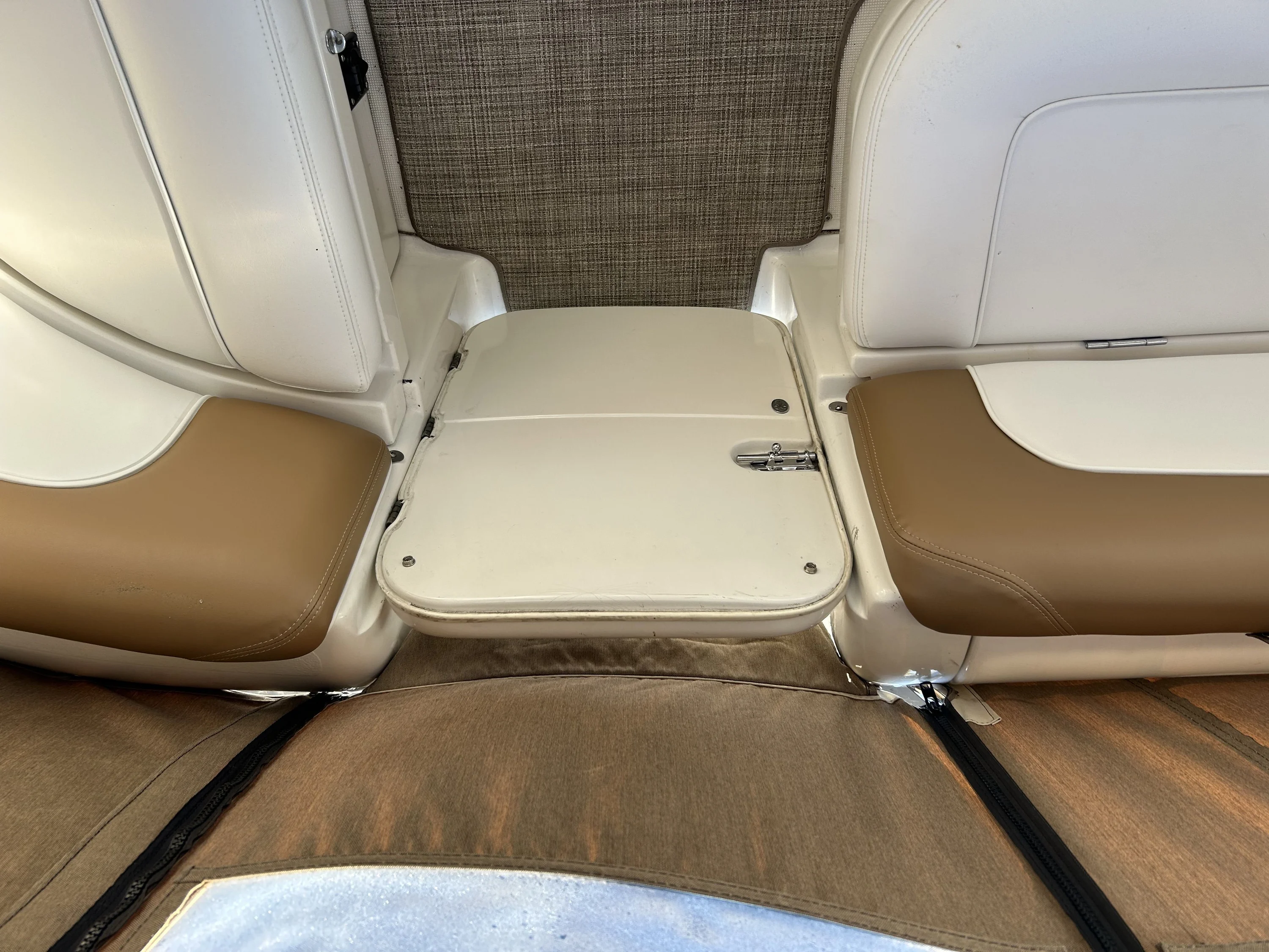 2000 Chris-Craft 320EXPRESS Image Thumbnail #7