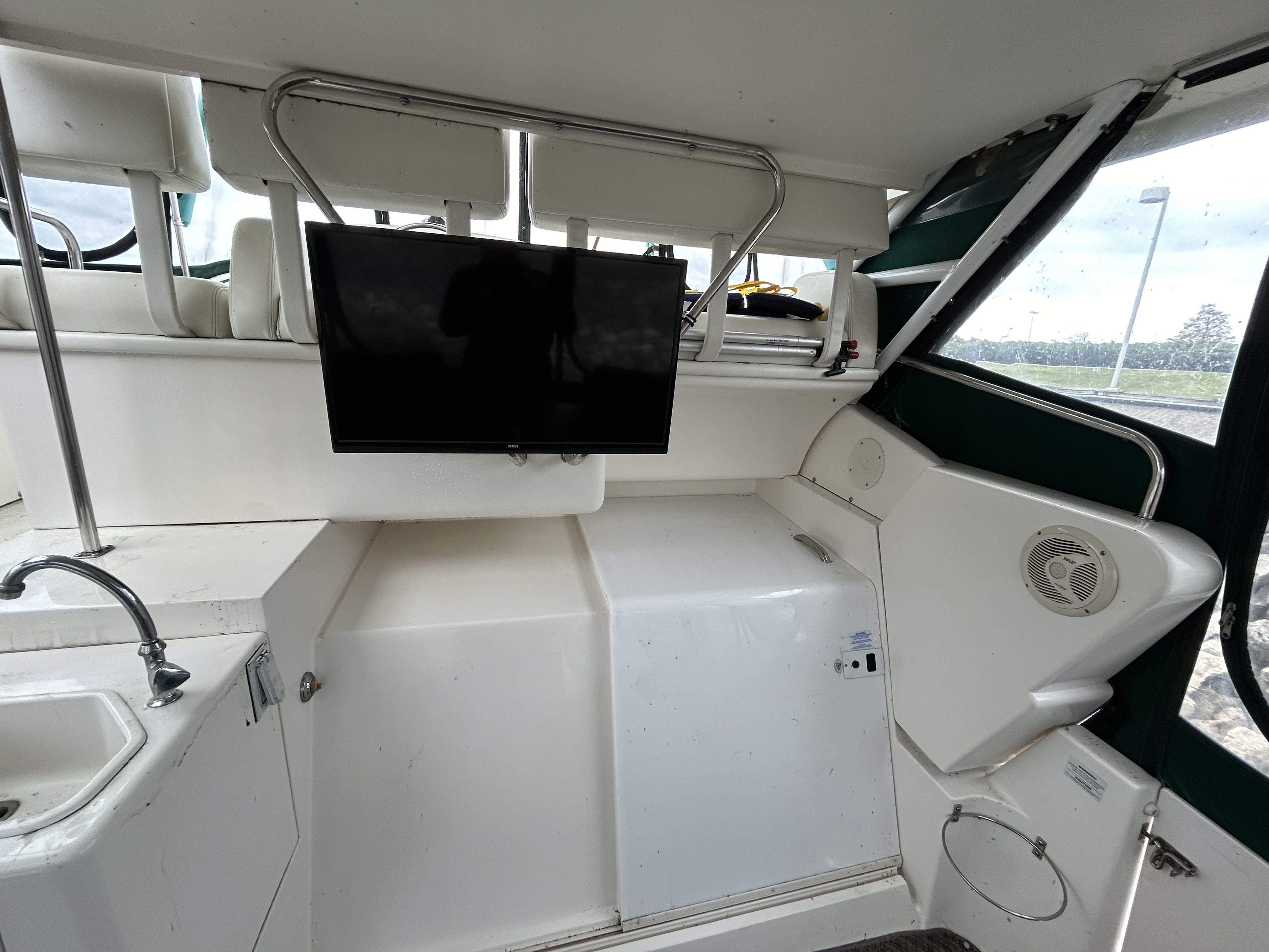 1999 Silverton 322AFTCABIN Image Thumbnail #3