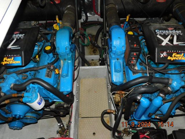 1999 Silverton 322AFTCABIN Image Thumbnail #27