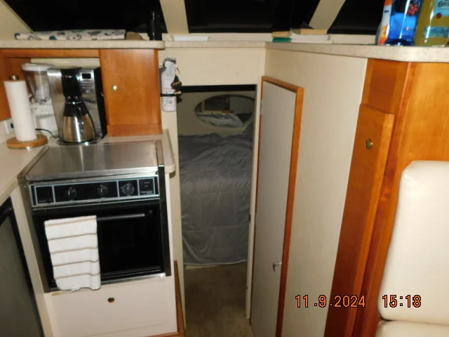 1999 Silverton 322AFTCABIN Image Thumbnail #5