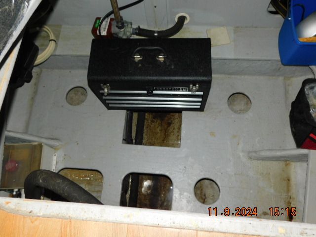 1999 Silverton 322AFTCABIN Image Thumbnail #18