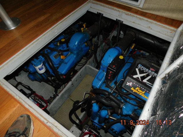 1999 Silverton 322AFTCABIN Image Thumbnail #25