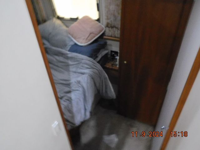 1999 Silverton 322AFTCABIN Image Thumbnail #10