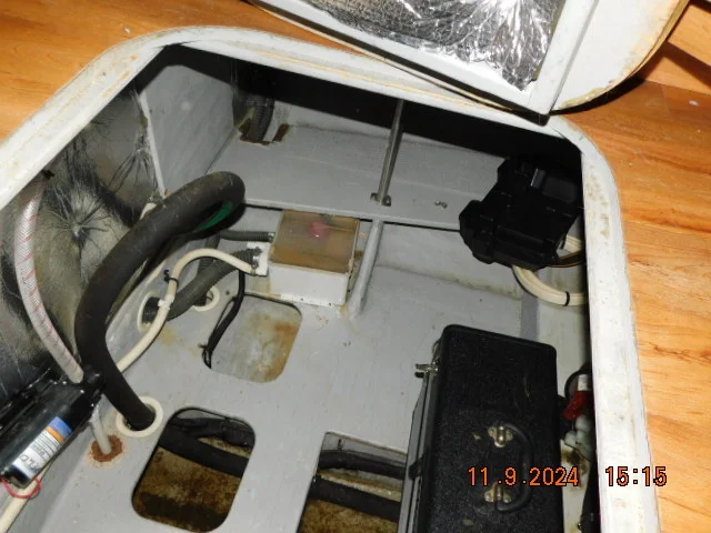 1999 Silverton 322AFTCABIN Image Thumbnail #17