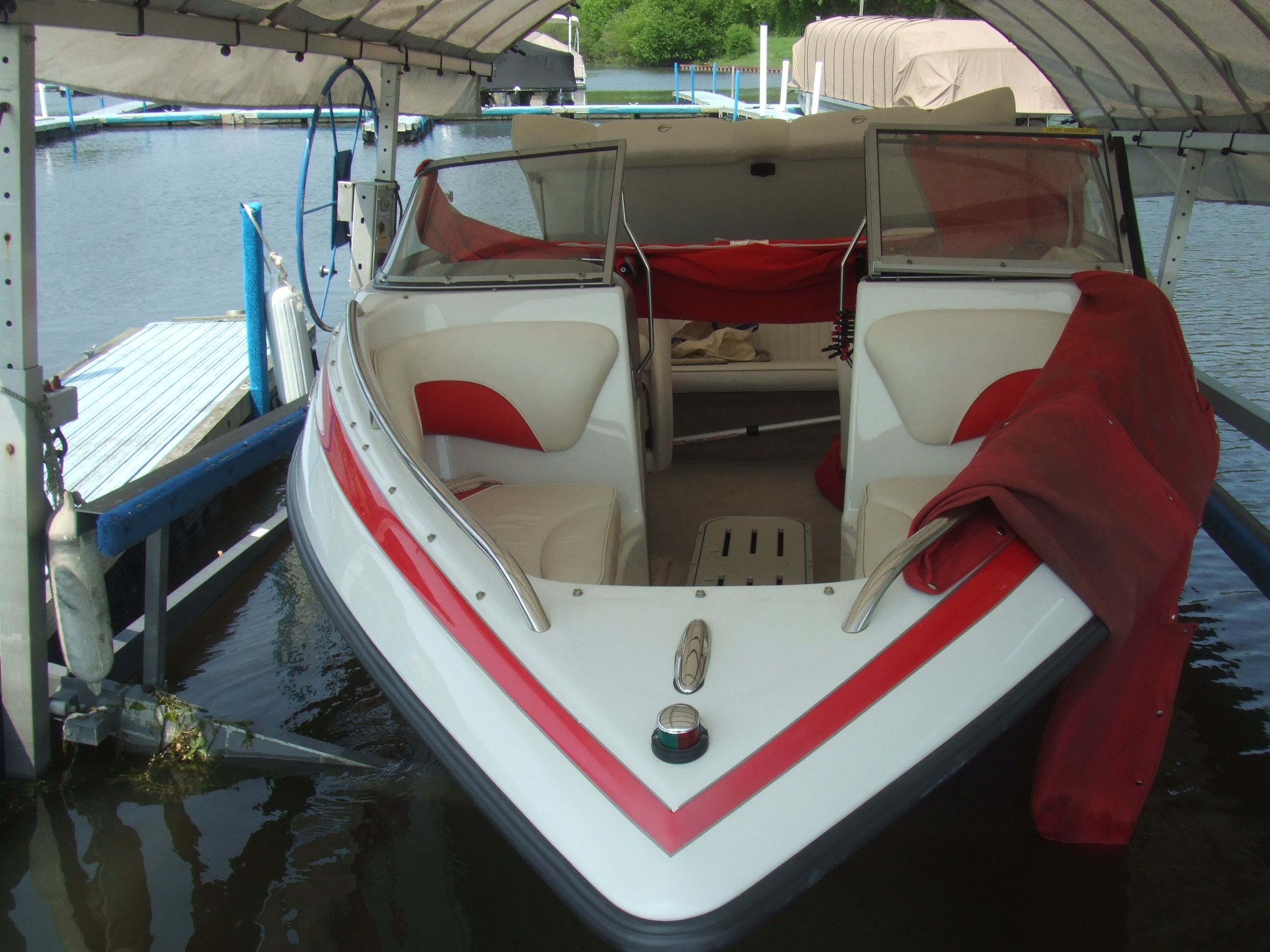 2006 Crownline
                                                             180BR Image Thumbnail #26