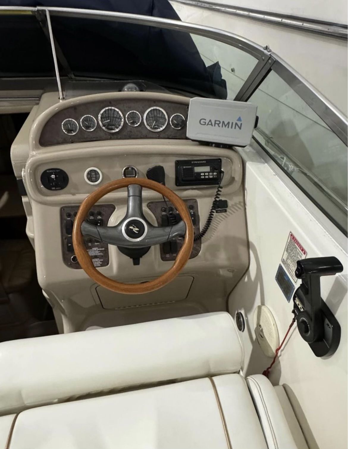 1998 Sea Ray
                                                             270 SUNDANCER Image Thumbnail #5