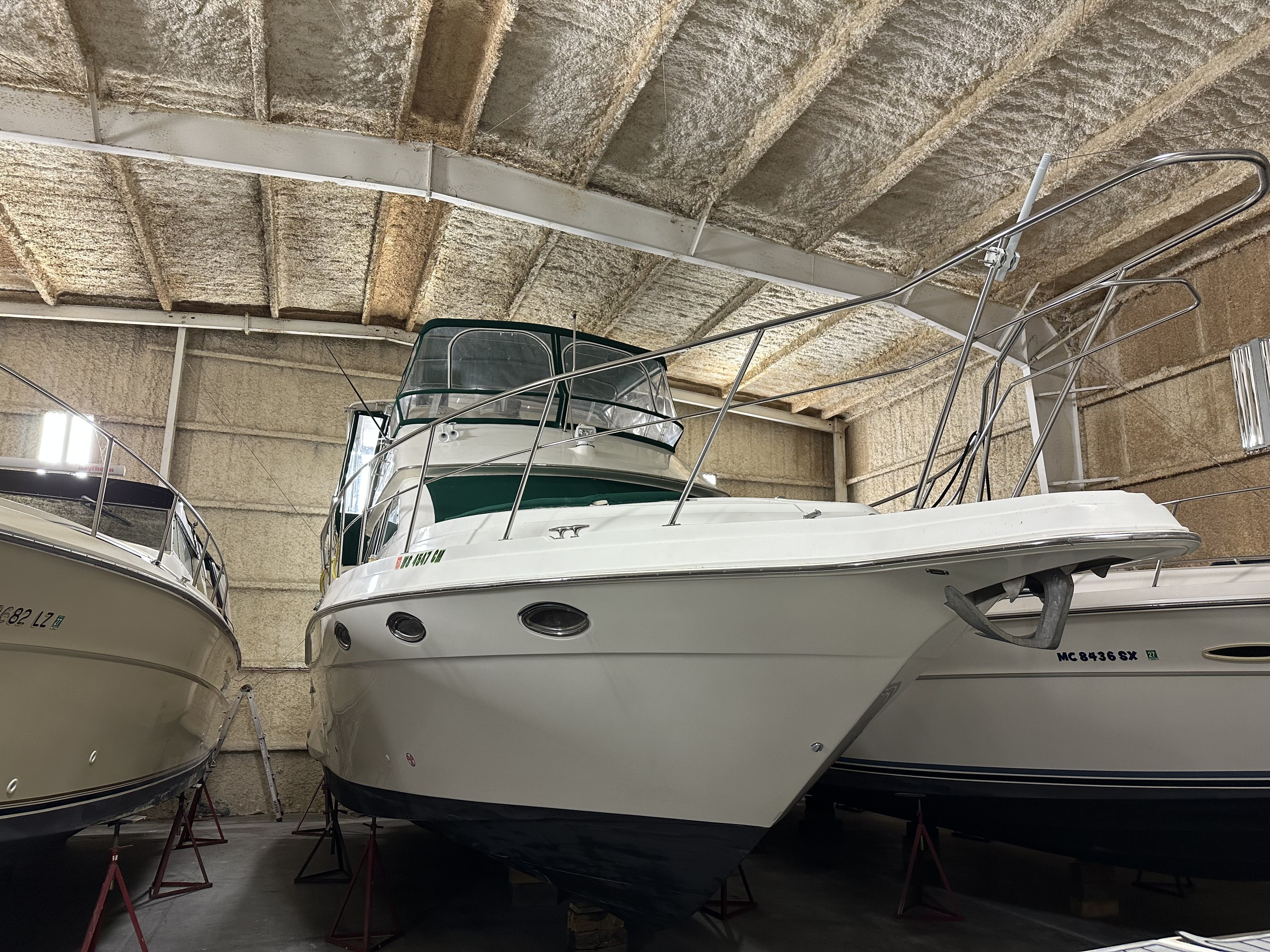 1997 Cruisers Yachts
                                                             3950 AC Image Thumbnail #5
