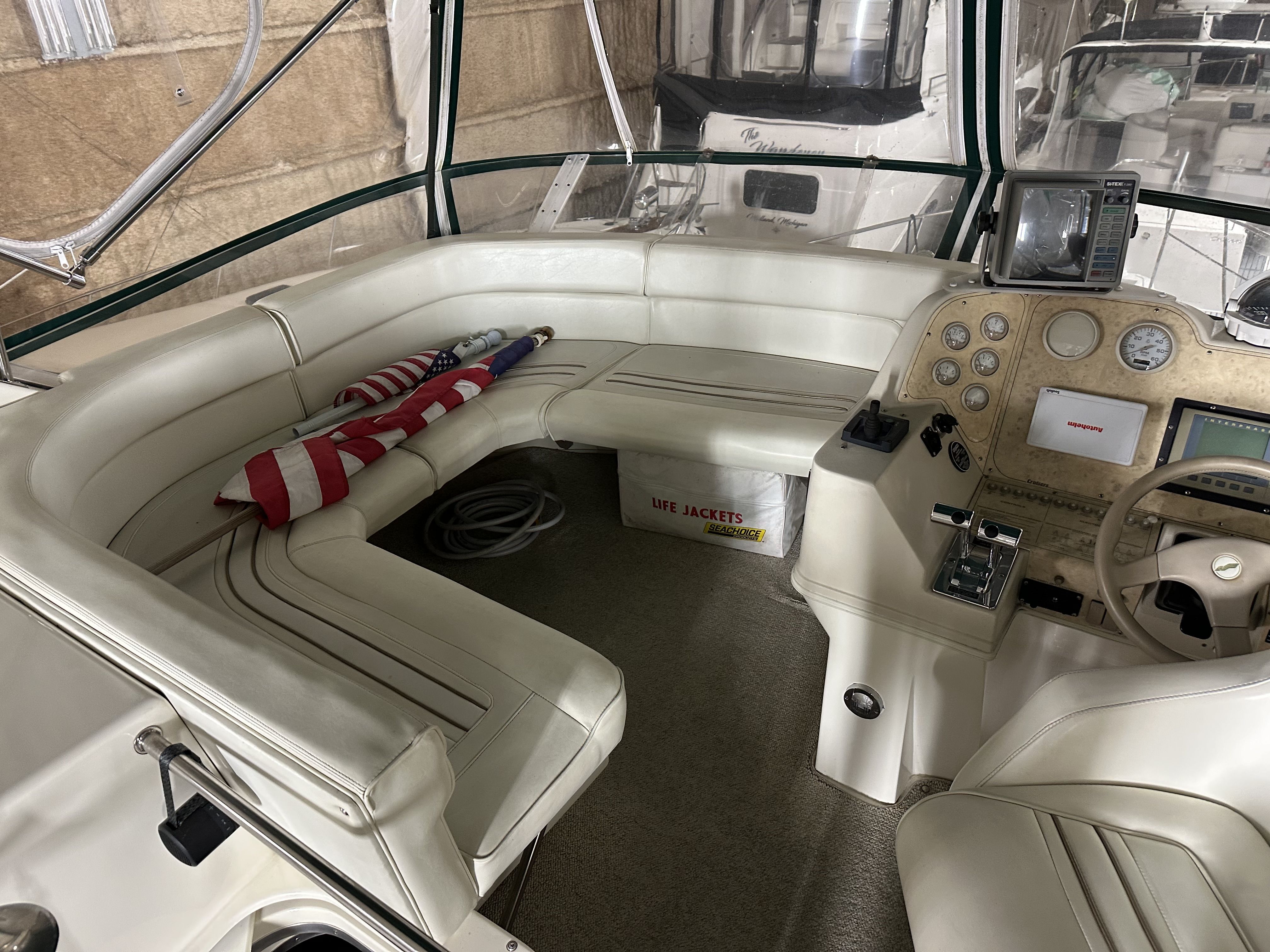 1997 Cruisers Yachts
                                                             3950 AC Image Thumbnail #13