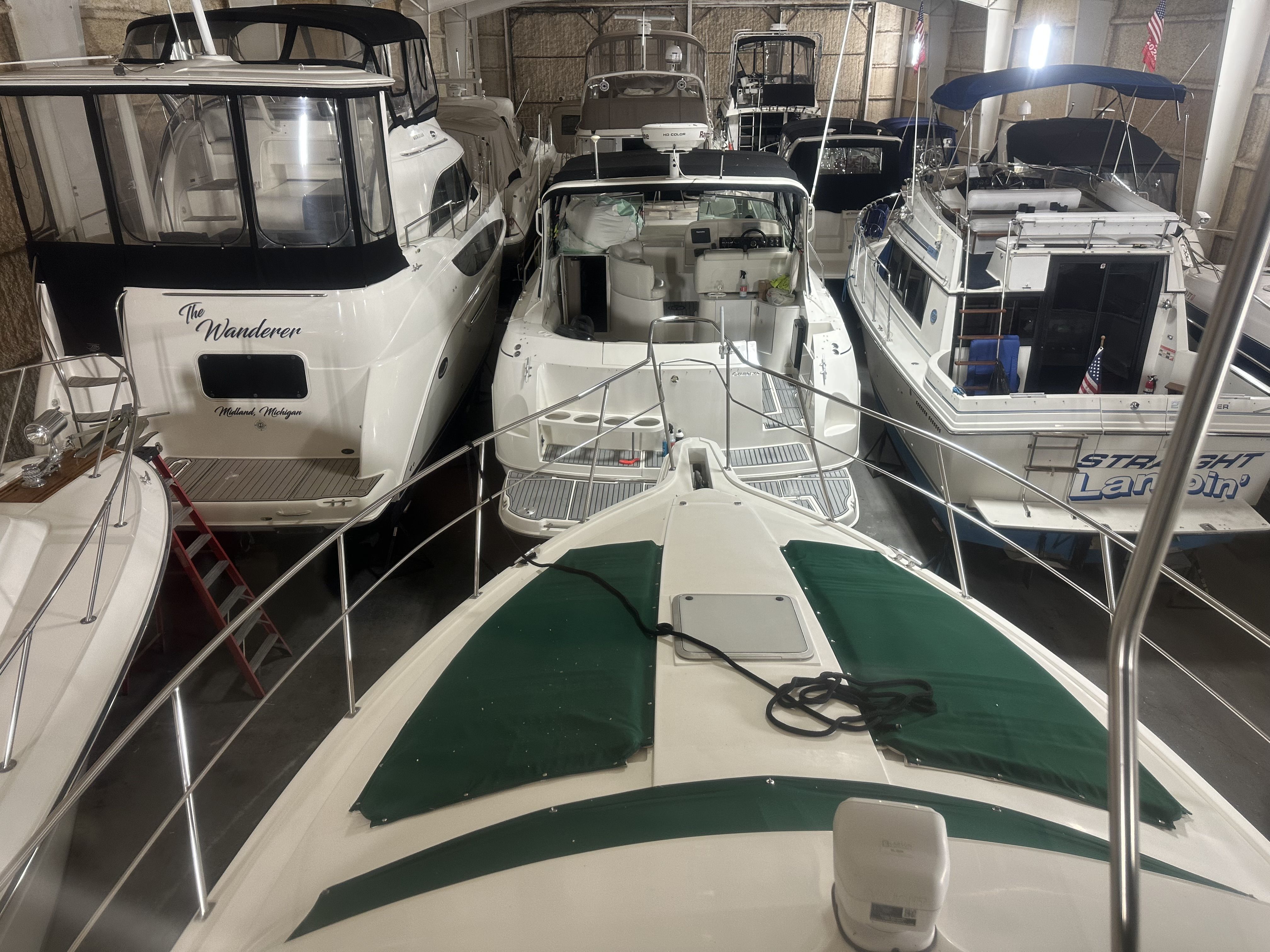 1997 Cruisers Yachts
                                                             3950 AC Image Thumbnail #15