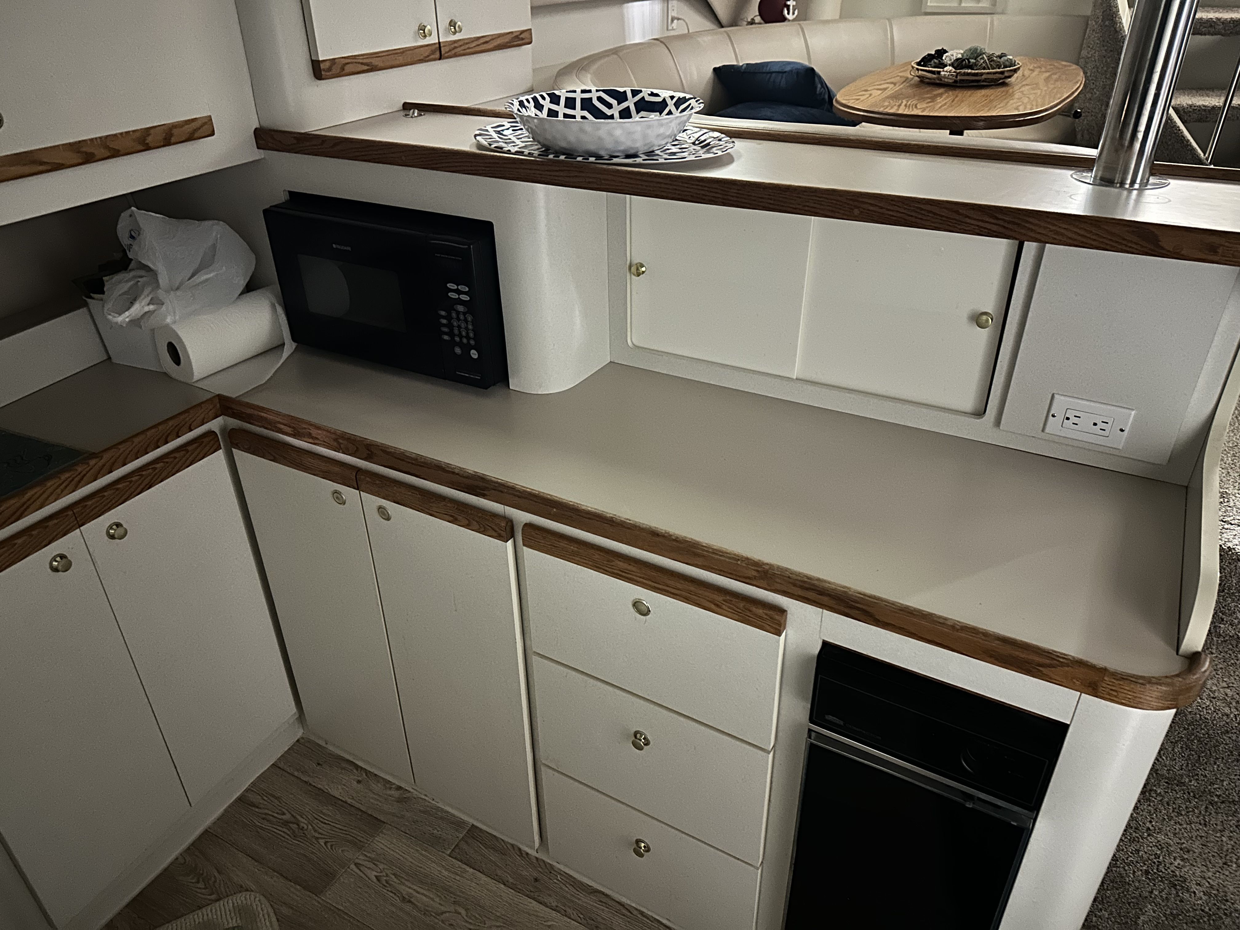 1997 Cruisers Yachts
                                                             3950 AC Image Thumbnail #33
