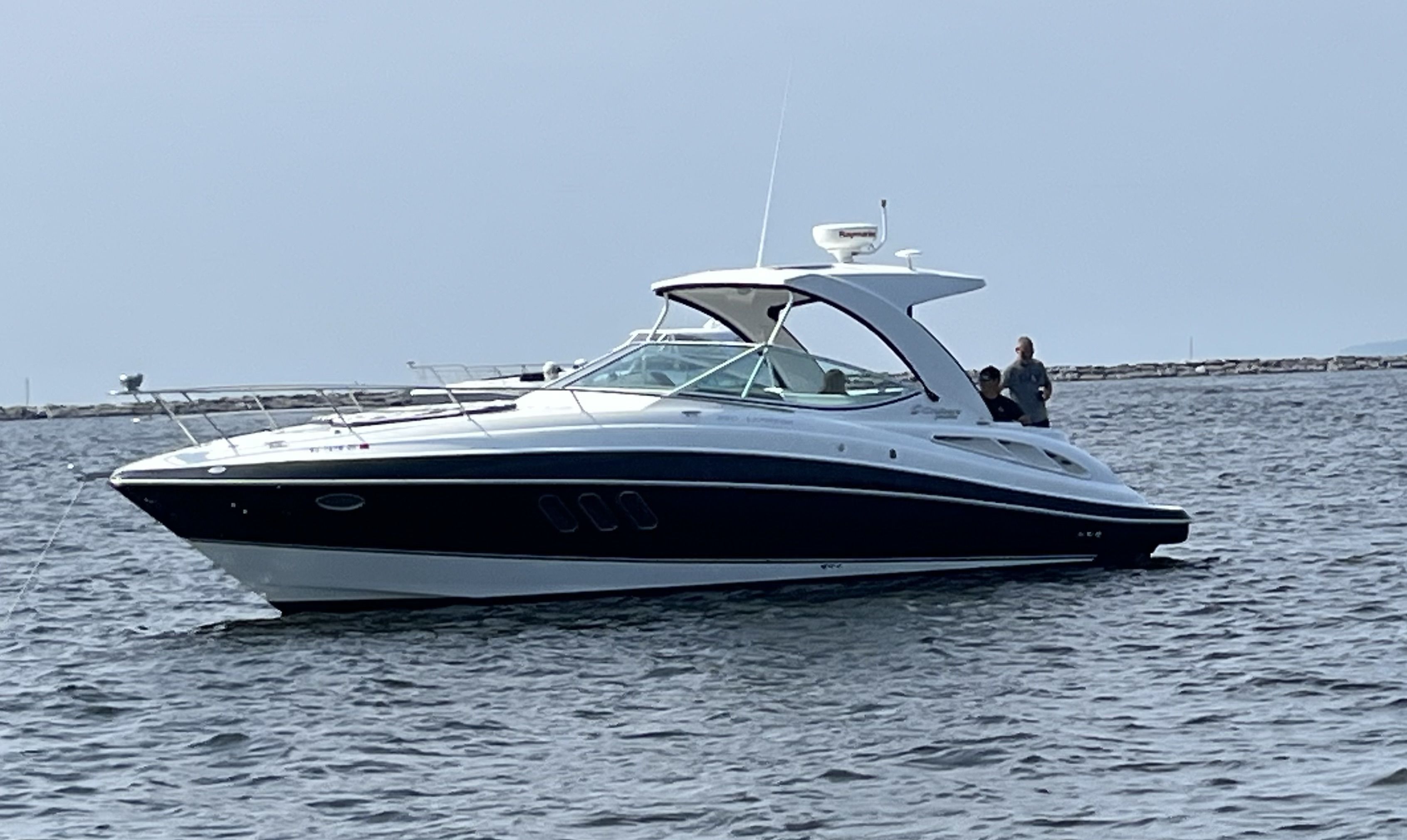 2012 Cruisers Yachts
                                                             350 EXPRESS Image Thumbnail #0