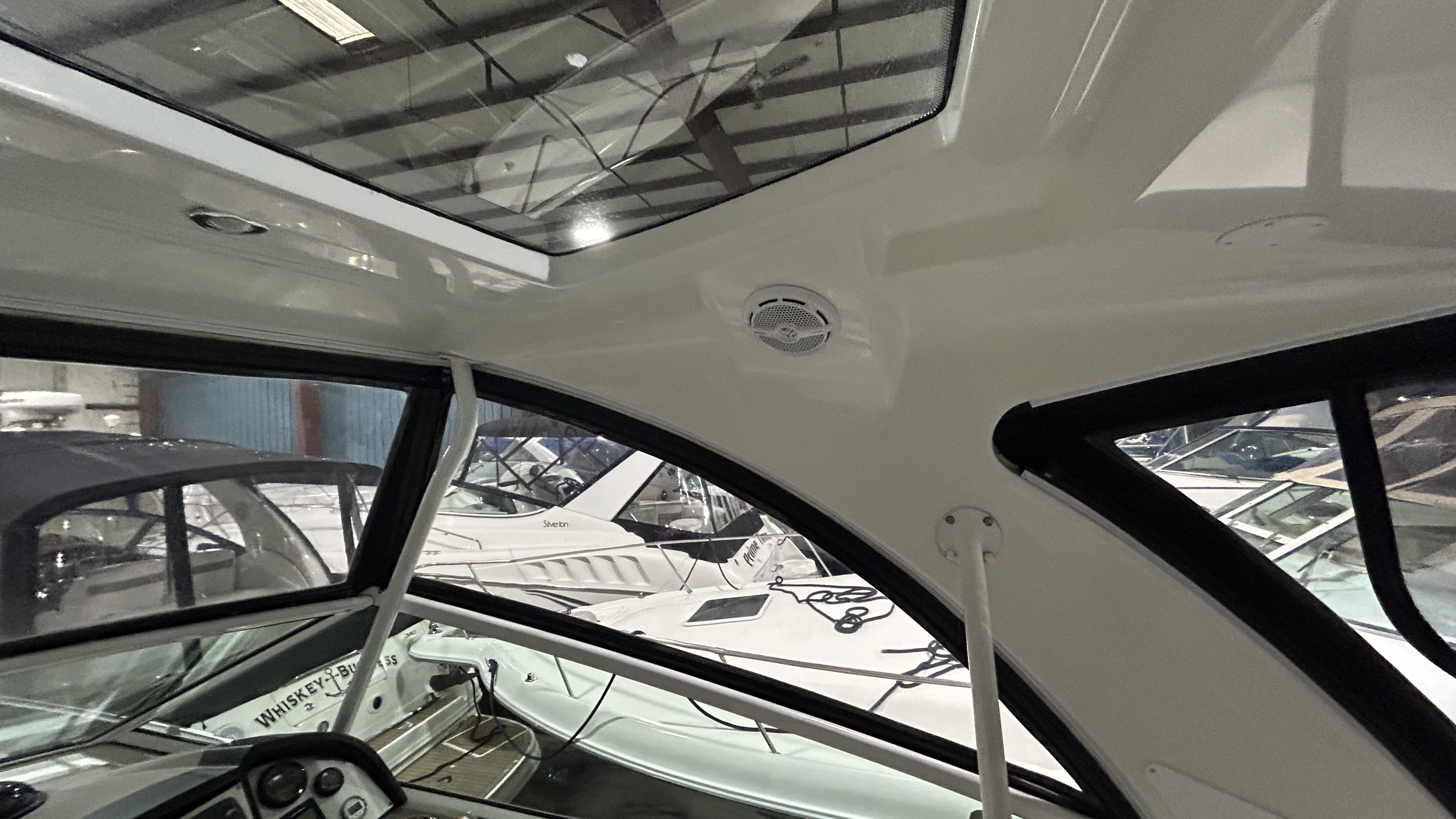 2012 Cruisers Yachts
                                                             350 EXPRESS Image Thumbnail #42