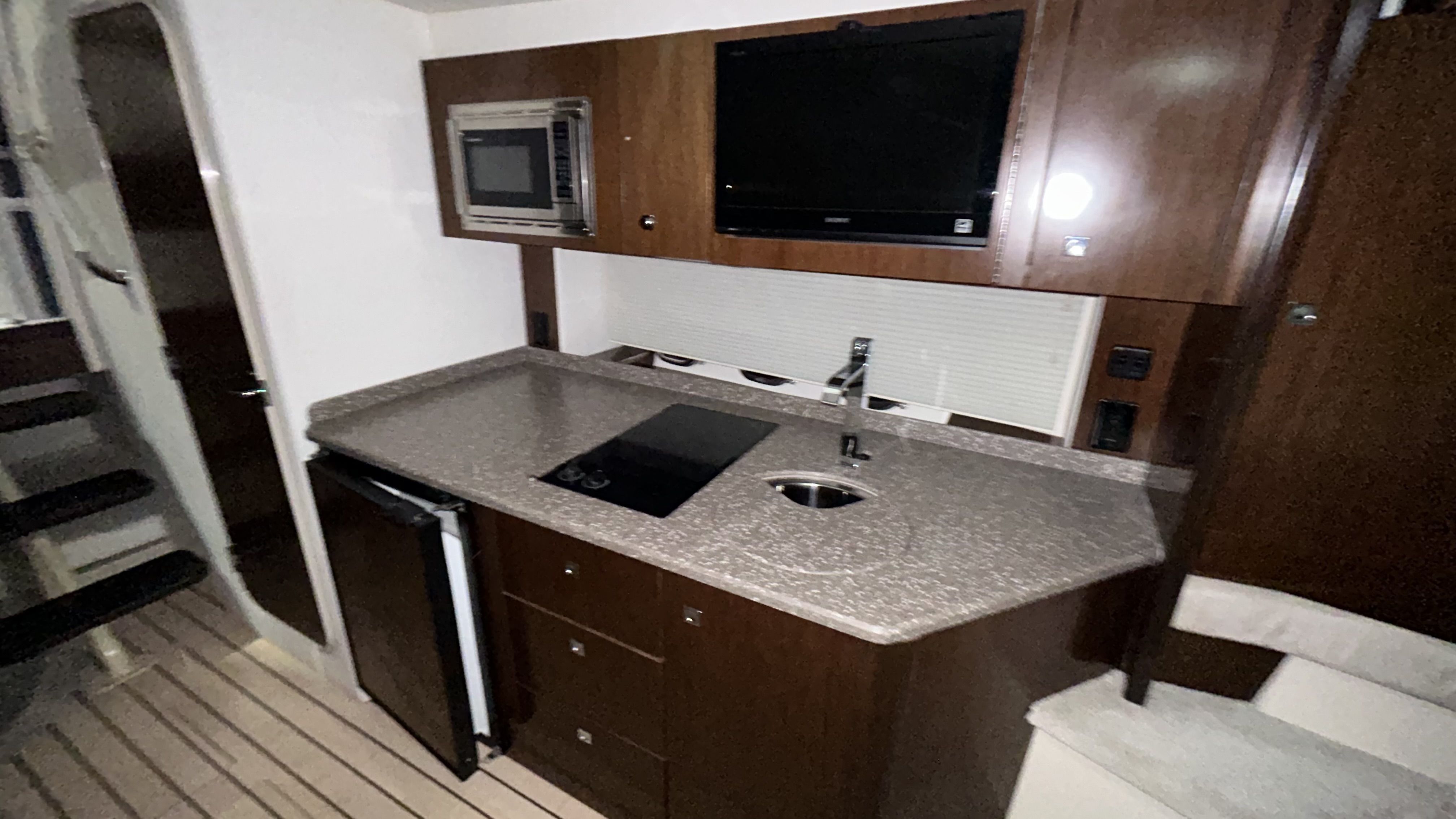 2012 Cruisers Yachts
                                                             350 EXPRESS Image Thumbnail #52