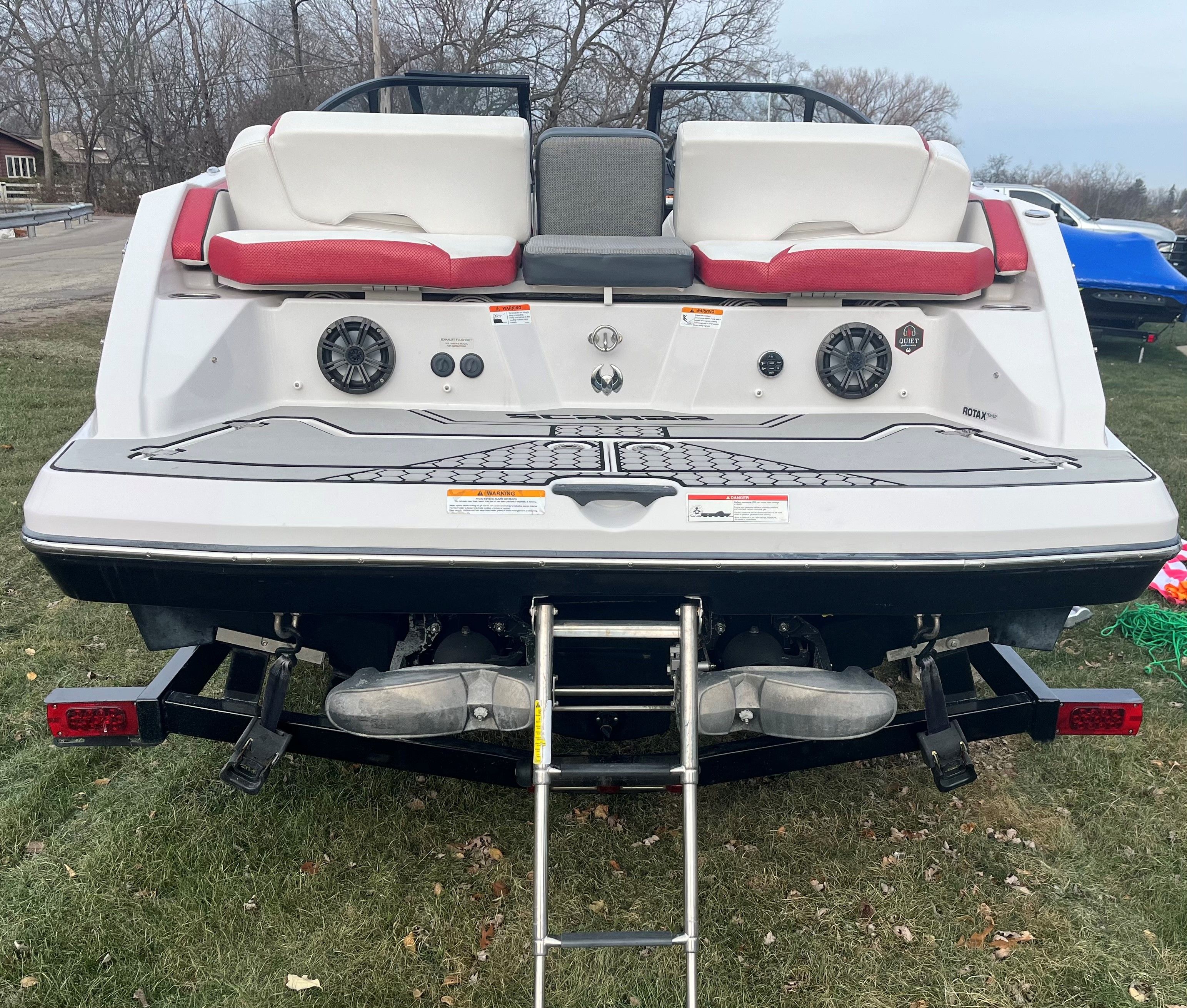 2018 Scarab
                                                             215 ID Image Thumbnail #12