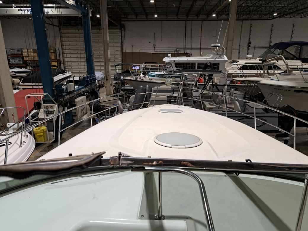 2001 Cruisers Yachts 3870 Image Thumbnail #1