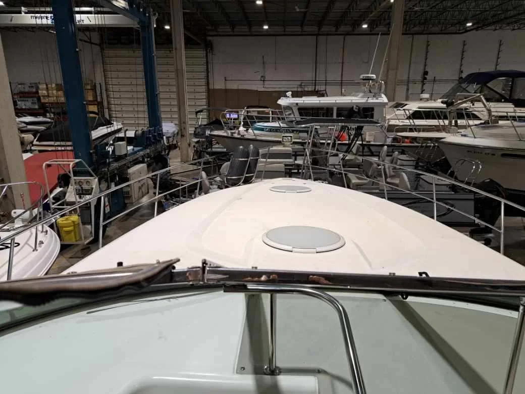 2001 Cruisers Yachts 3870 Image Thumbnail #1