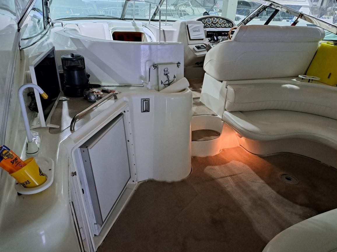 2001 Cruisers Yachts 3870 Image Thumbnail #2
