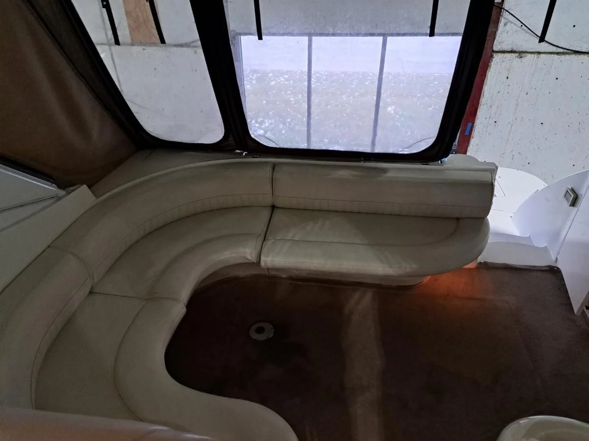 2001 Cruisers Yachts 3870 Image Thumbnail #6