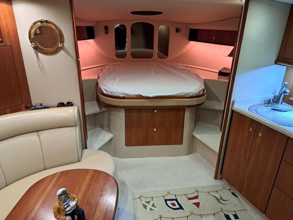 2001 Cruisers Yachts 3870 Image Thumbnail #7