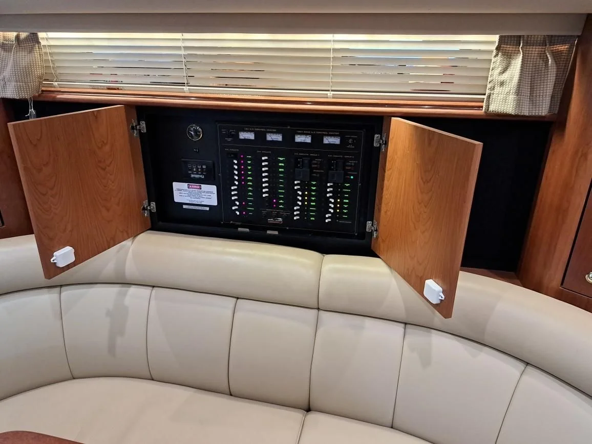 2001 Cruisers Yachts 3870 Image Thumbnail #9