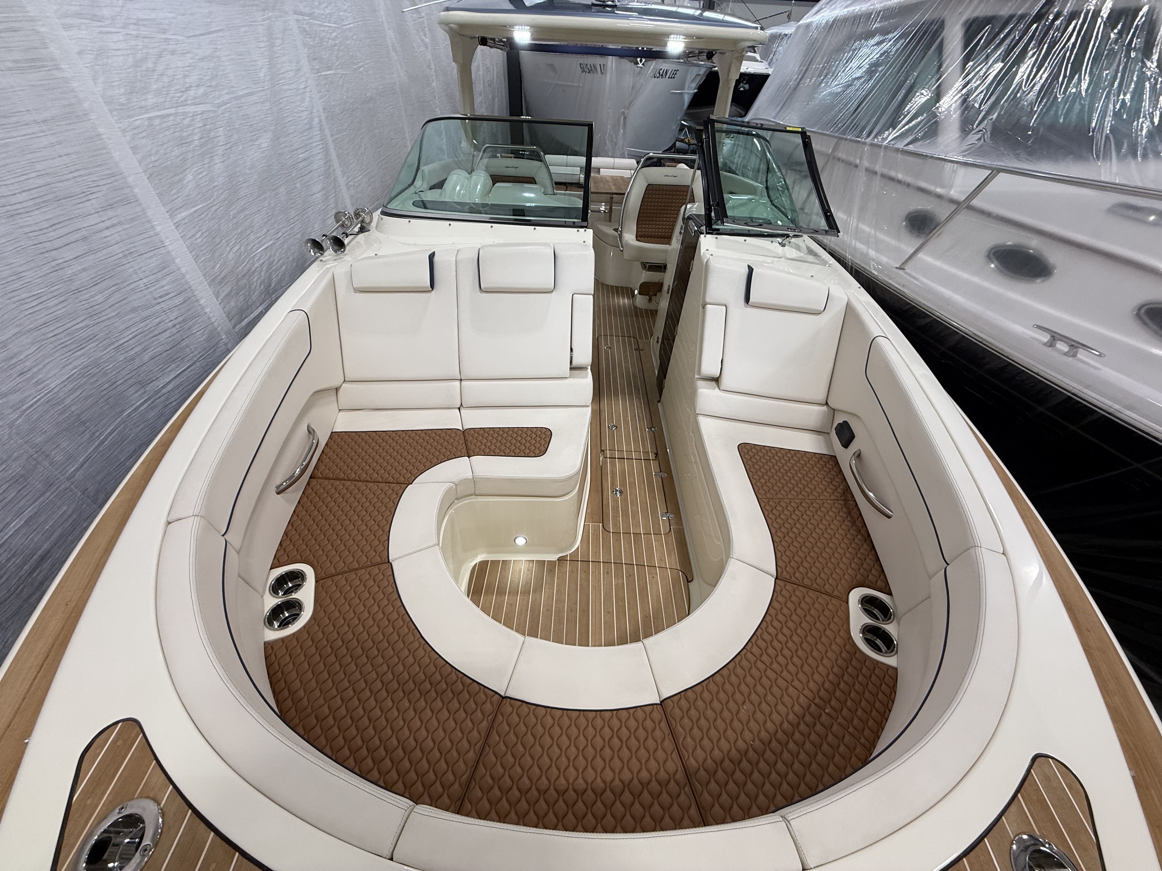2021 Chris-Craft
                                                             35LAUNCHGT Image Thumbnail #25