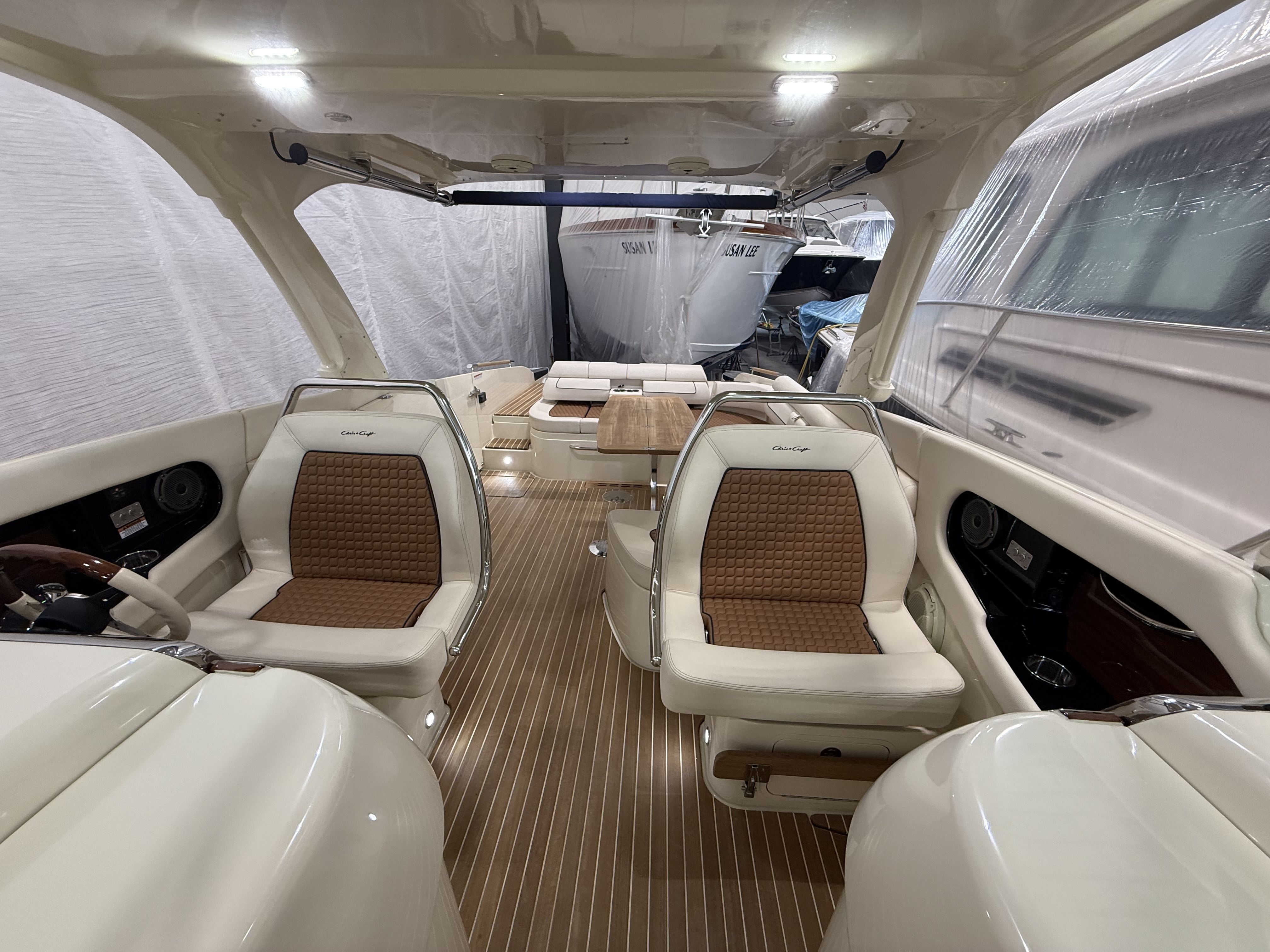 2021 Chris-Craft
                                                             35LAUNCHGT Image Thumbnail #33