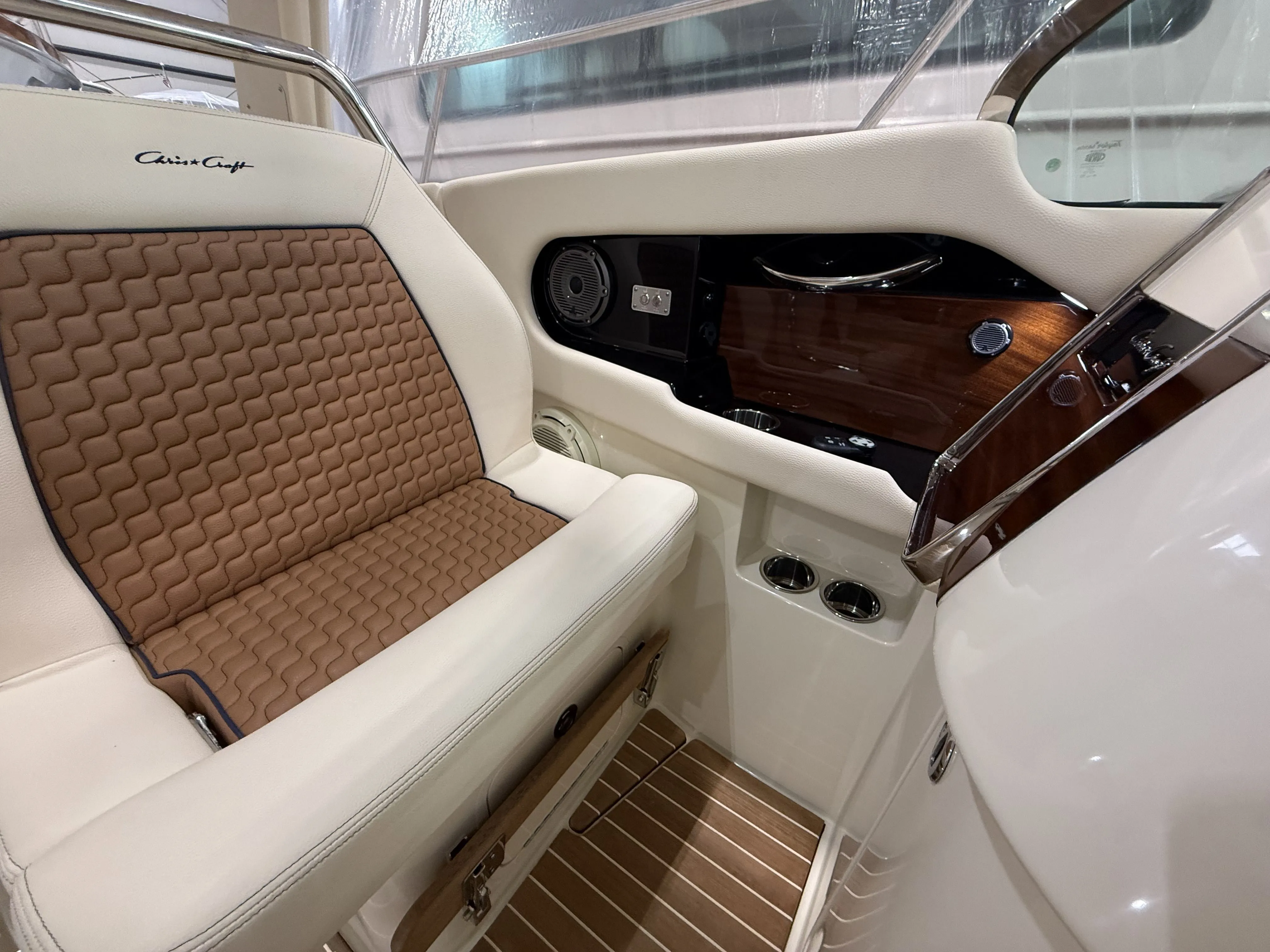 2021 Chris-Craft 35 LAUNCH GT Image Thumbnail #39