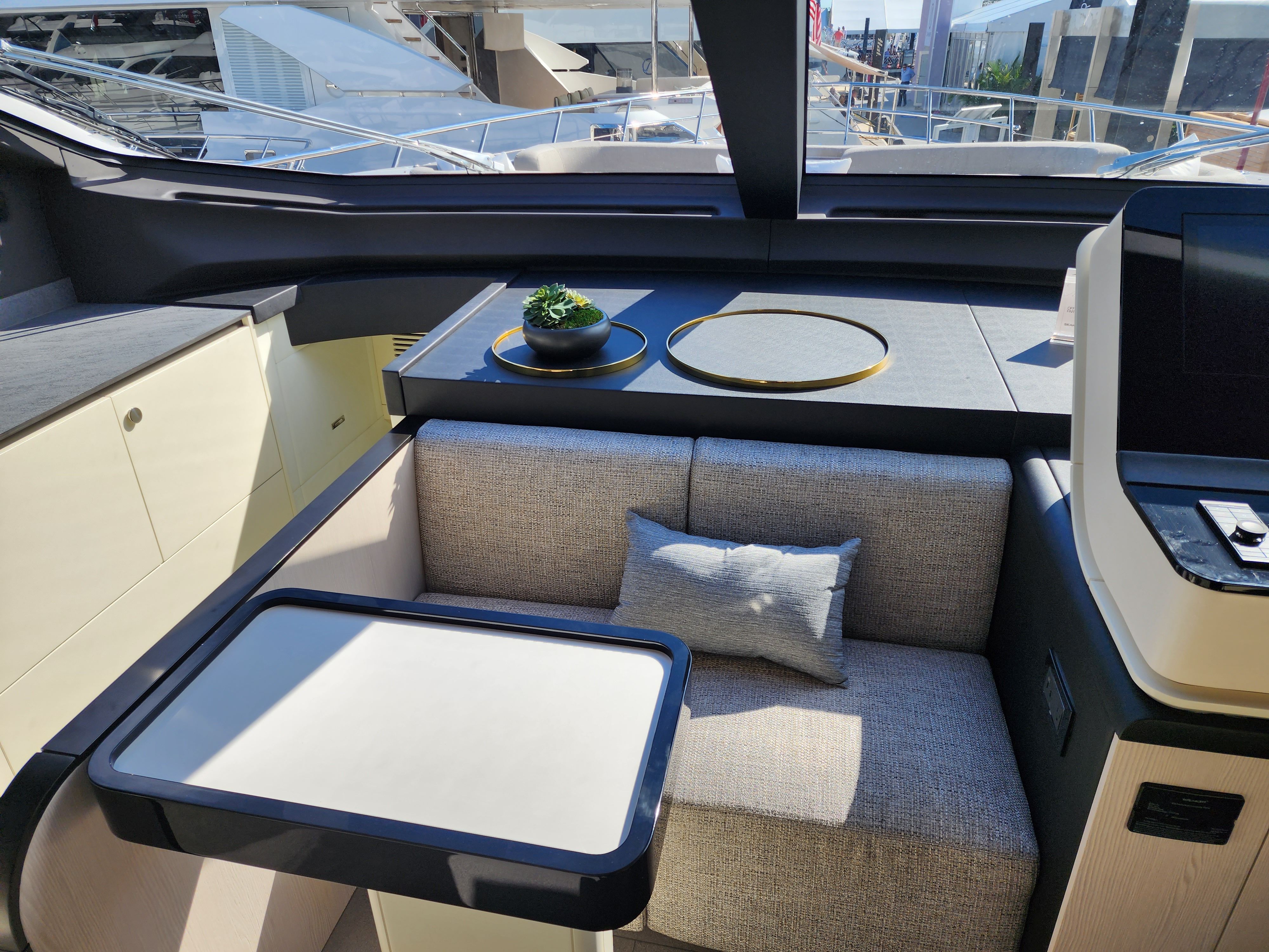 2023 Azimut 78 FLY Image Thumbnail #34