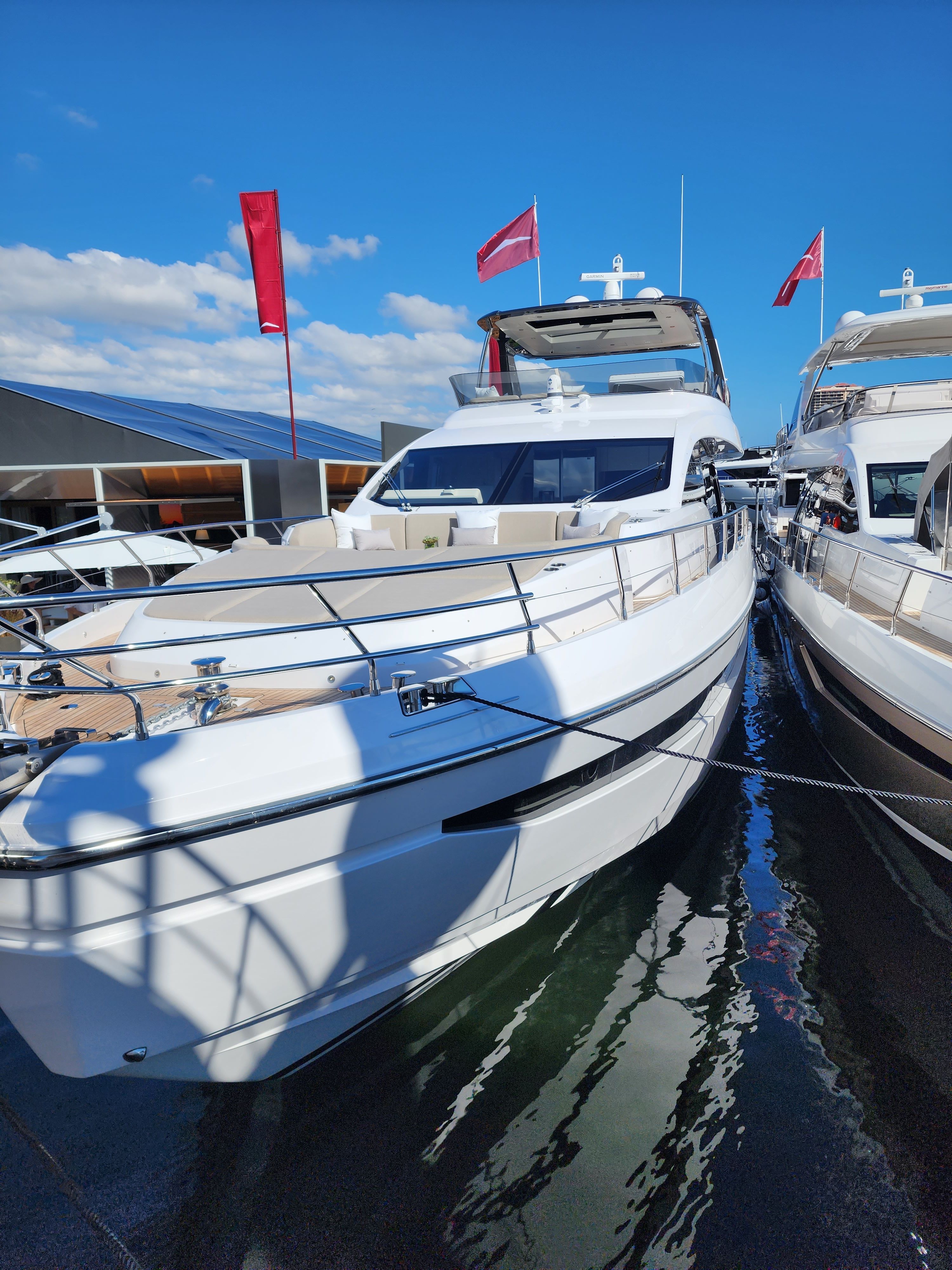 2023 Azimut 78 FLY Image Thumbnail #11