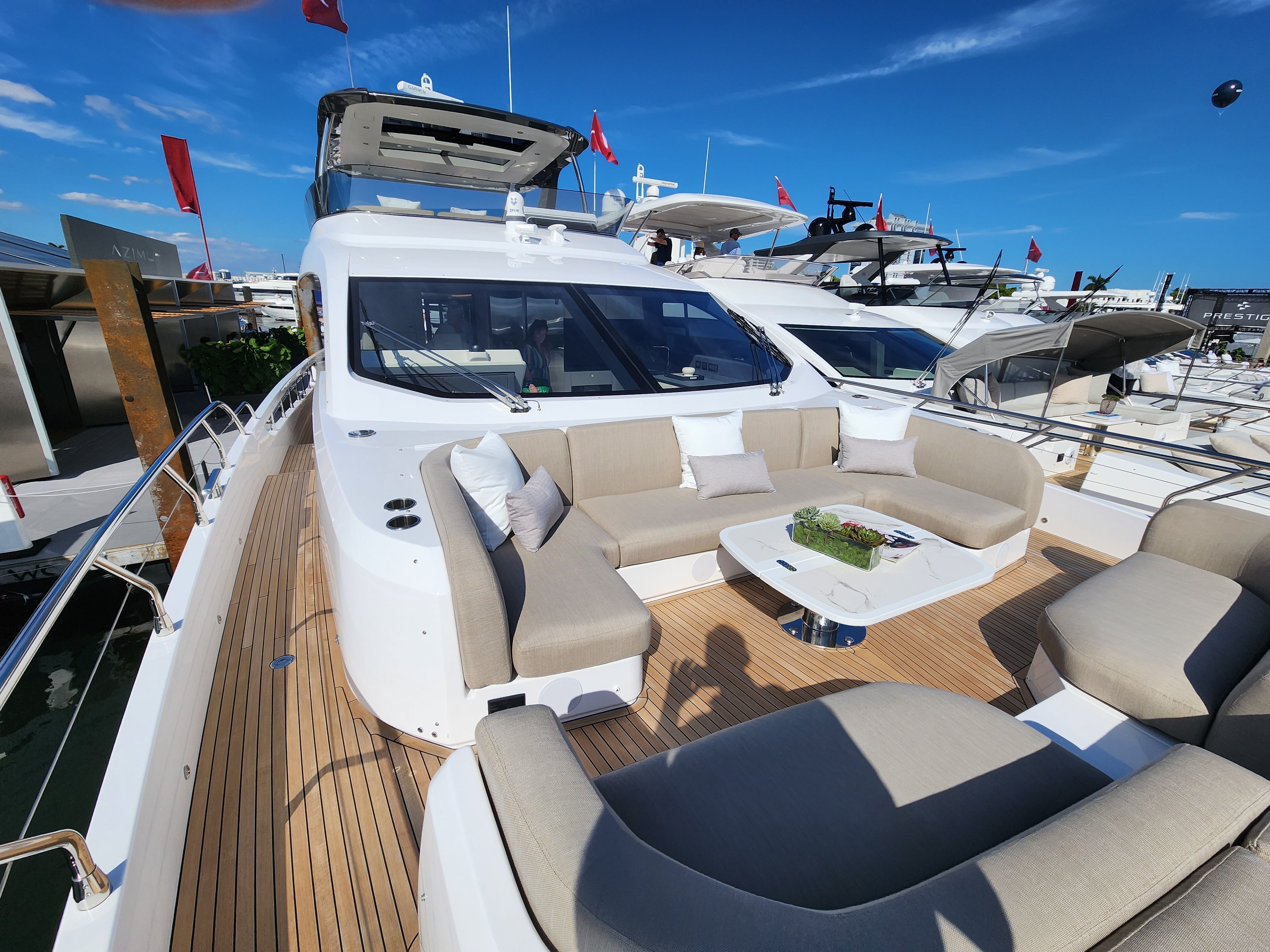 2023 Azimut 78 FLY Image Thumbnail #15