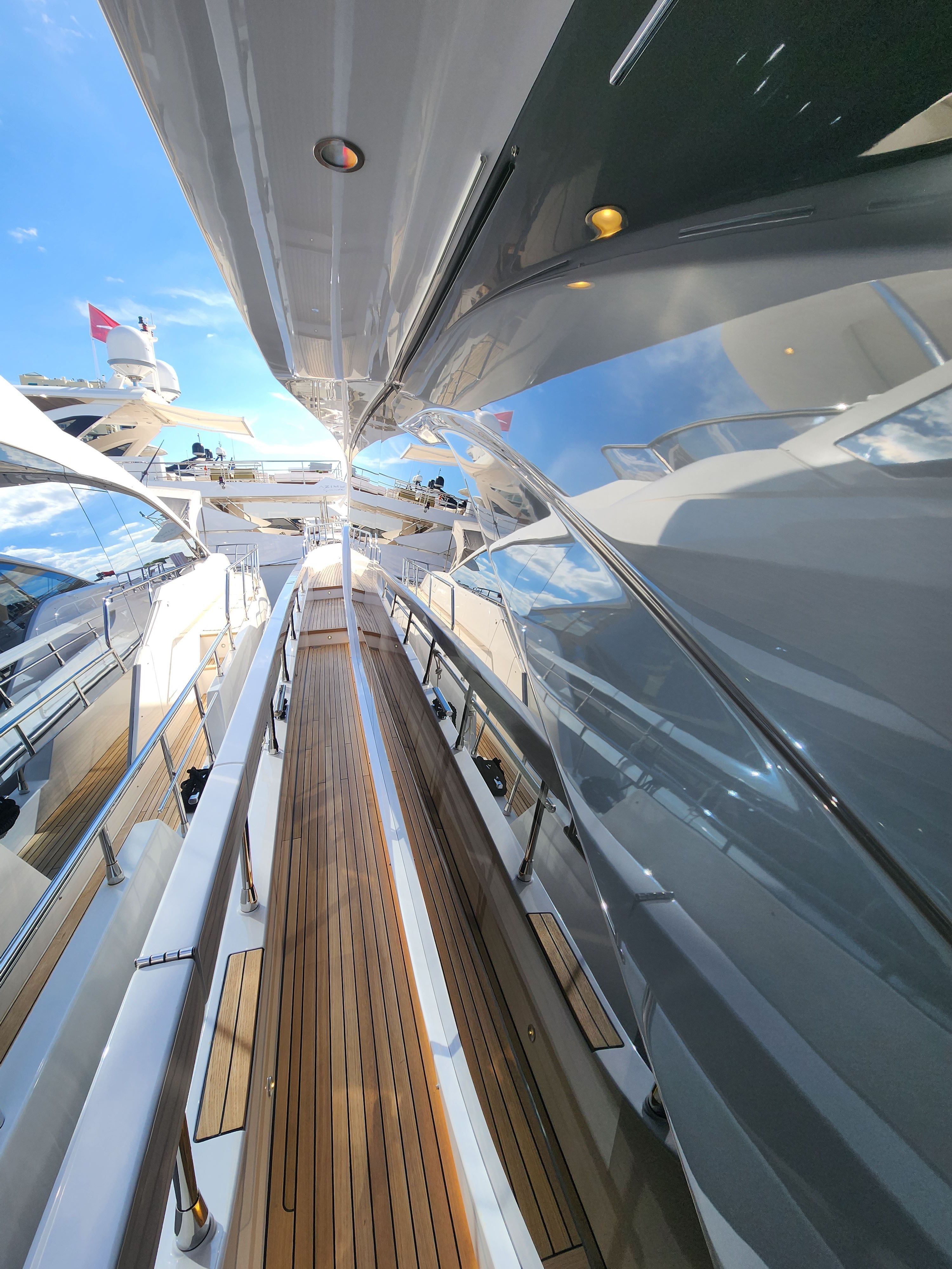 2023 Azimut 78 FLY Image Thumbnail #21