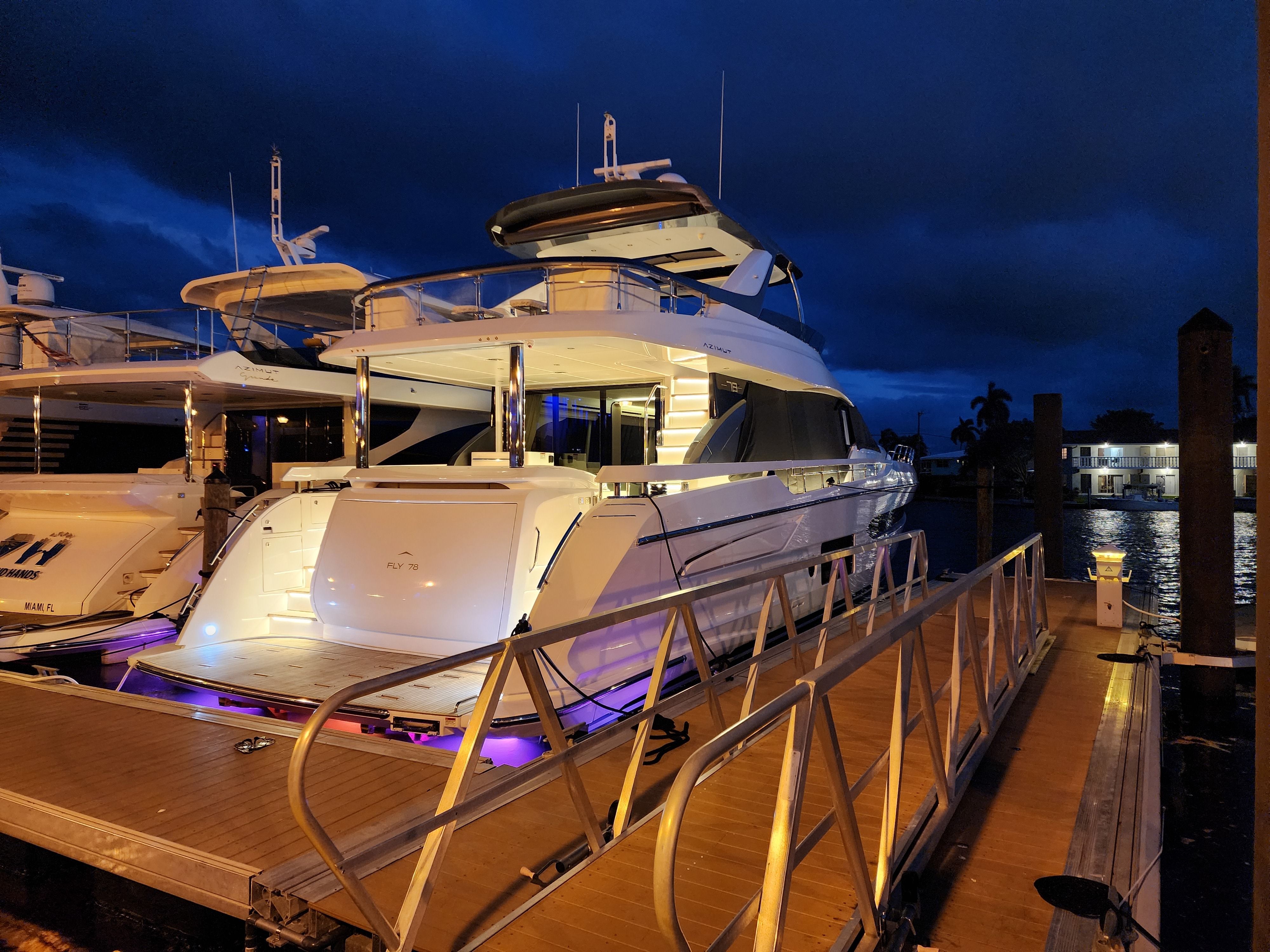 2023 Azimut 78 FLY Image Thumbnail #5