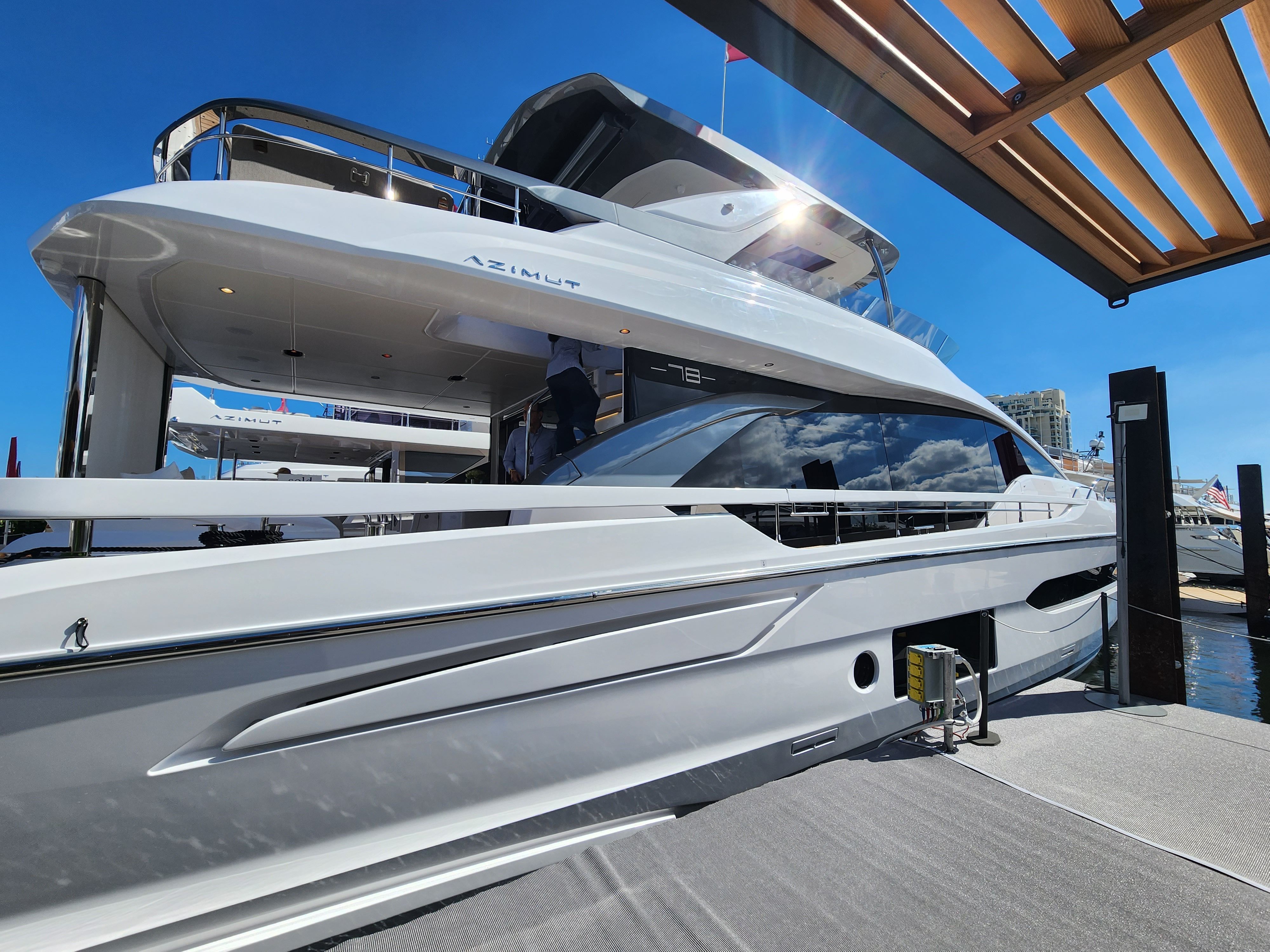 2023 Azimut 78 FLY Image Thumbnail #9