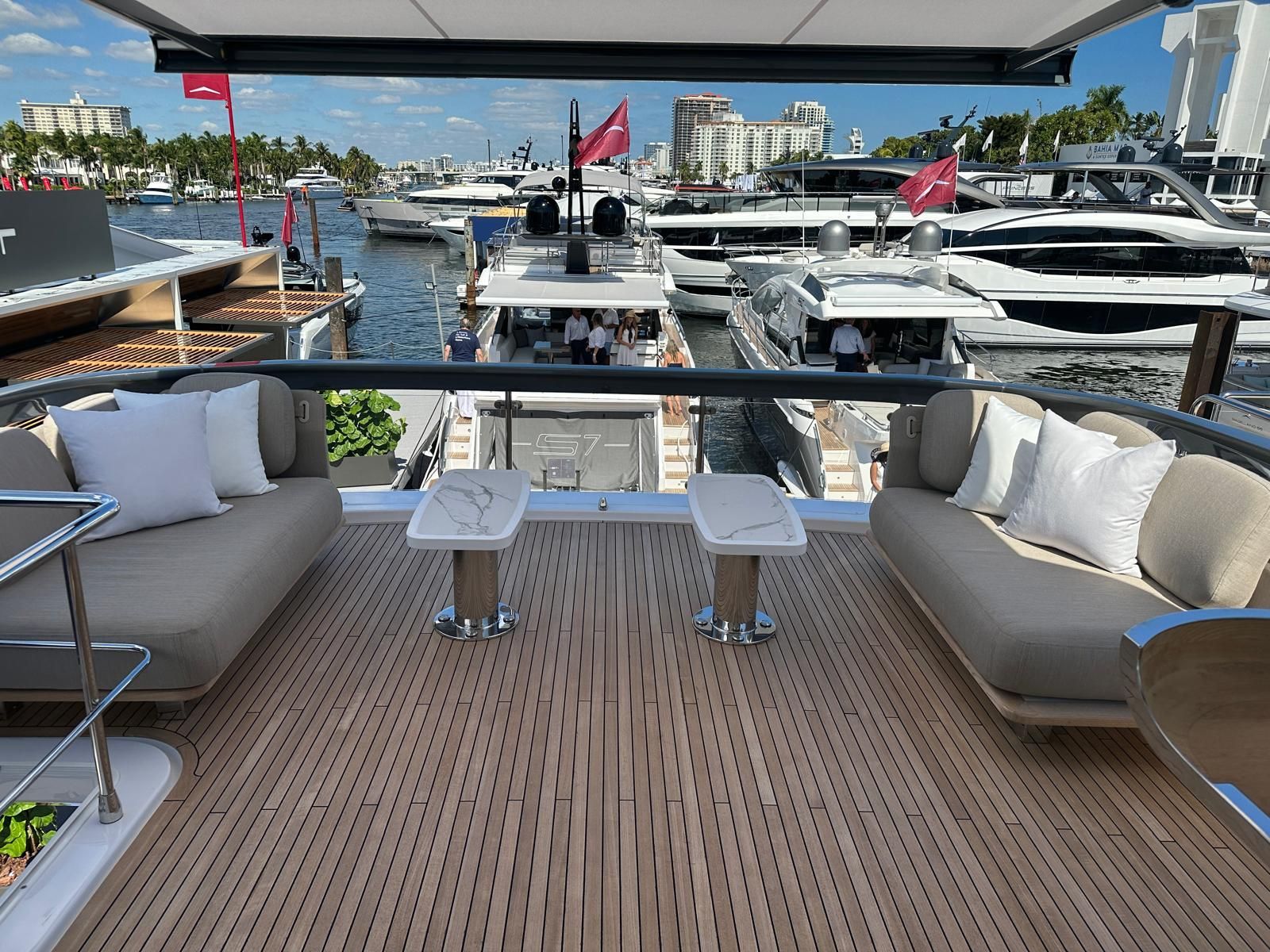 2023 Azimut 78 FLY Image Thumbnail #32