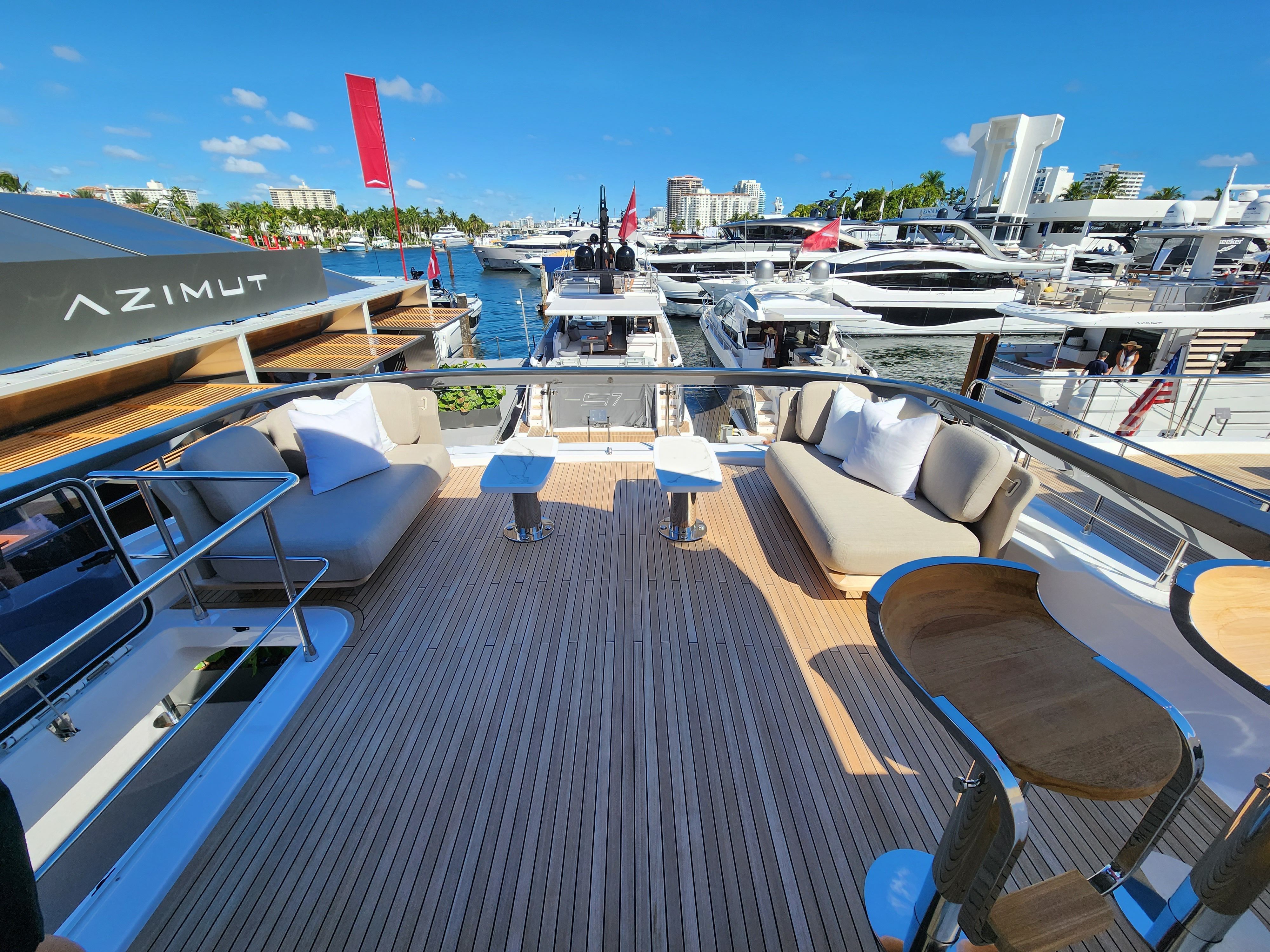 2023 Azimut 78 FLY Image Thumbnail #25