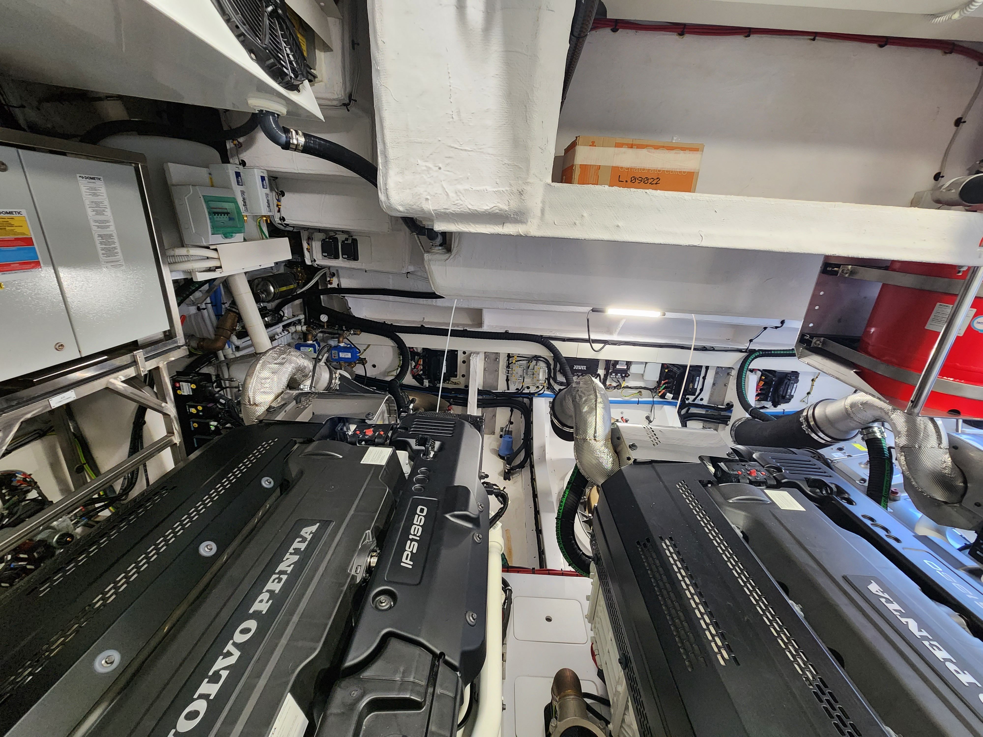 2023 Azimut 78 FLY Image Thumbnail #68