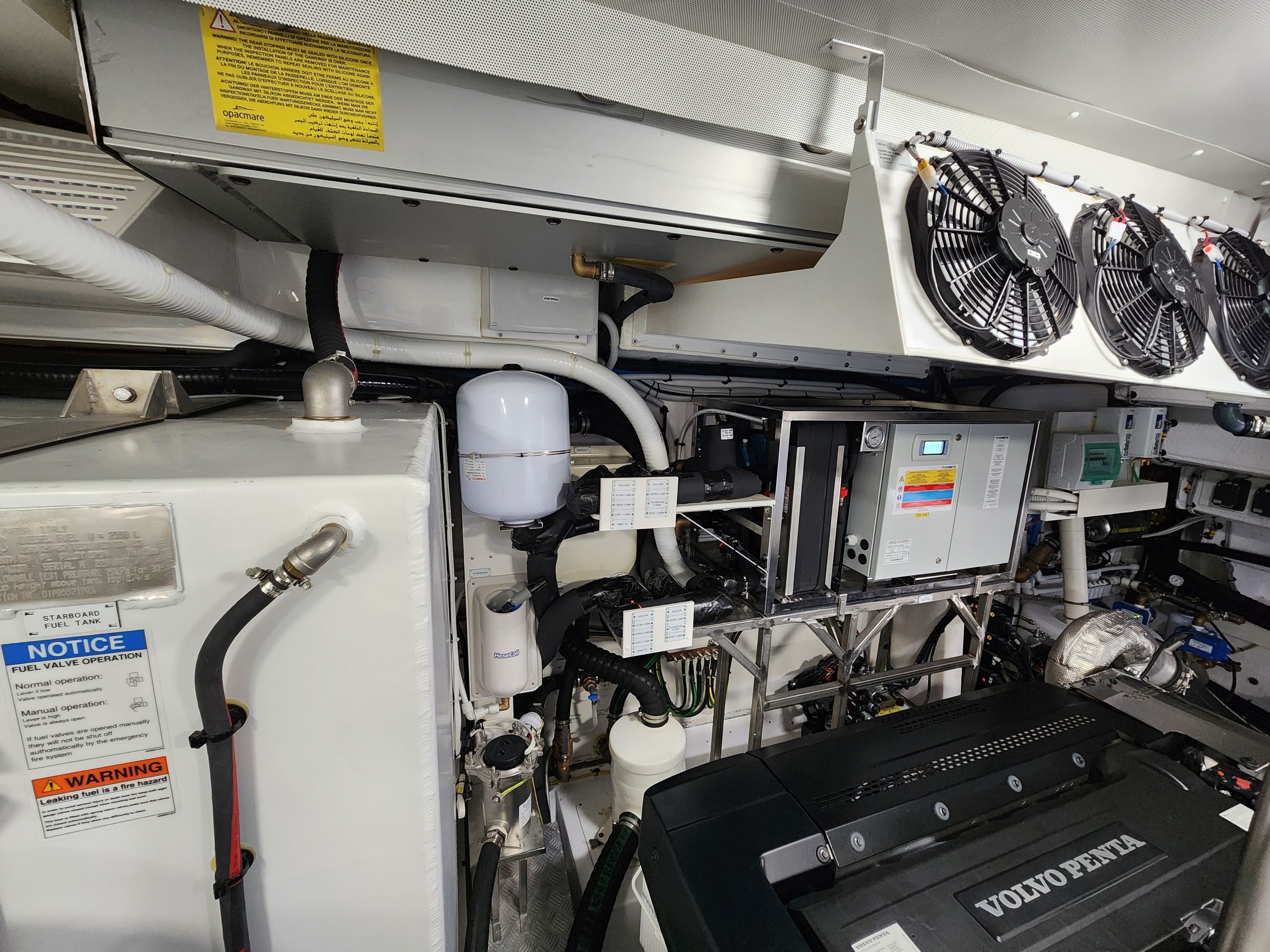 2023 Azimut 78 FLY Image Thumbnail #69