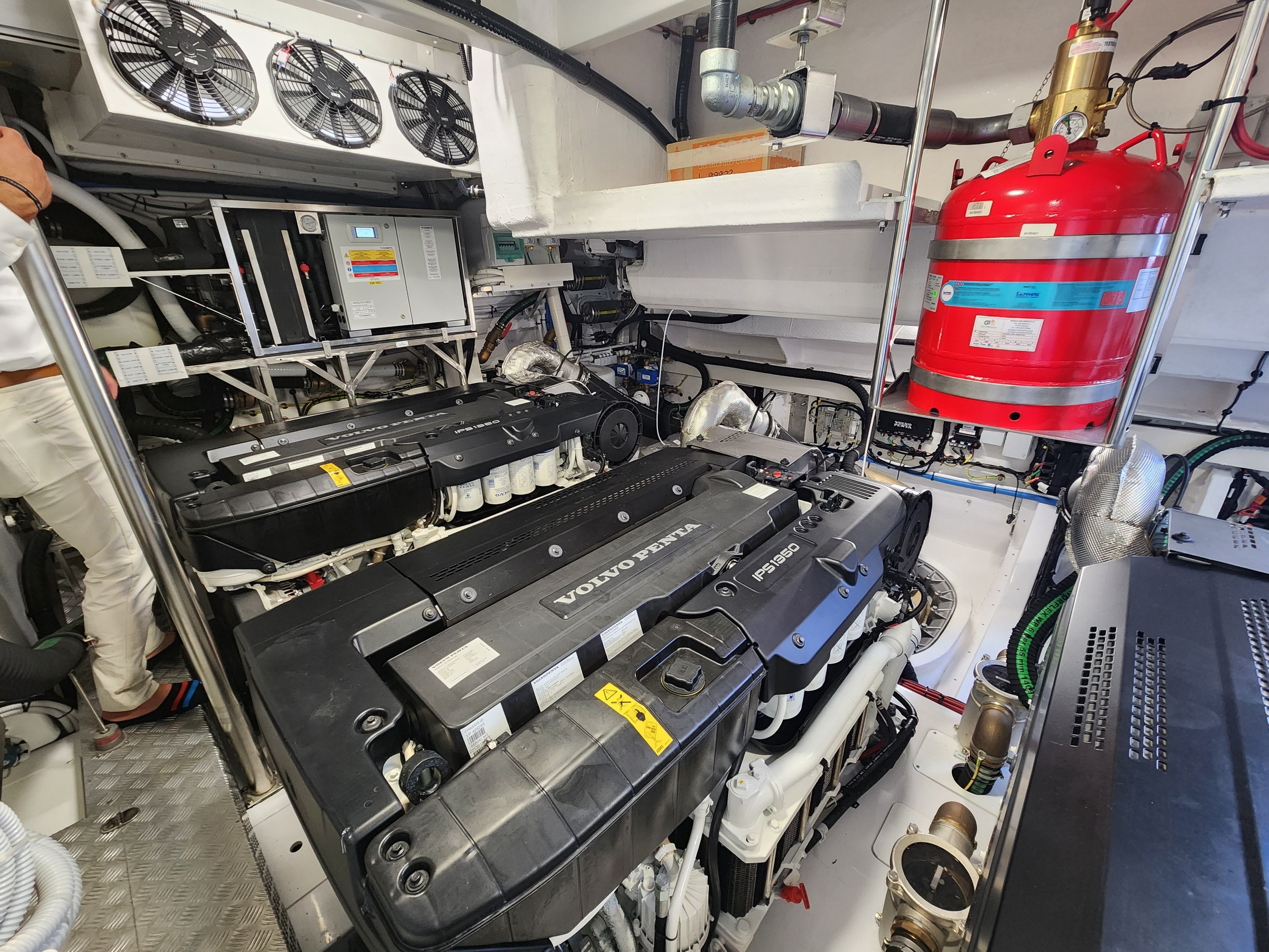 2023 Azimut 78 FLY Image Thumbnail #70