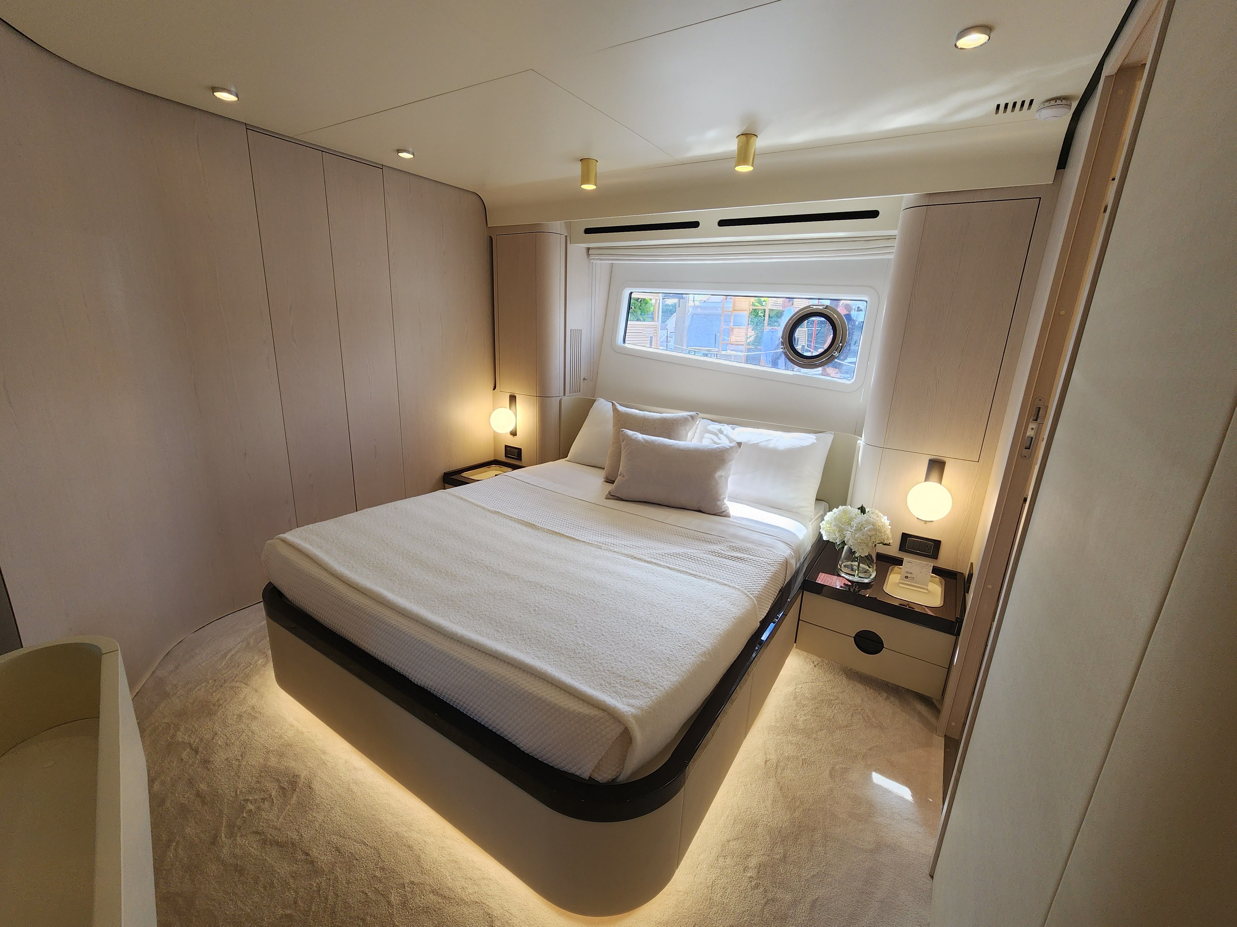 2023 Azimut 78 FLY Image Thumbnail #58