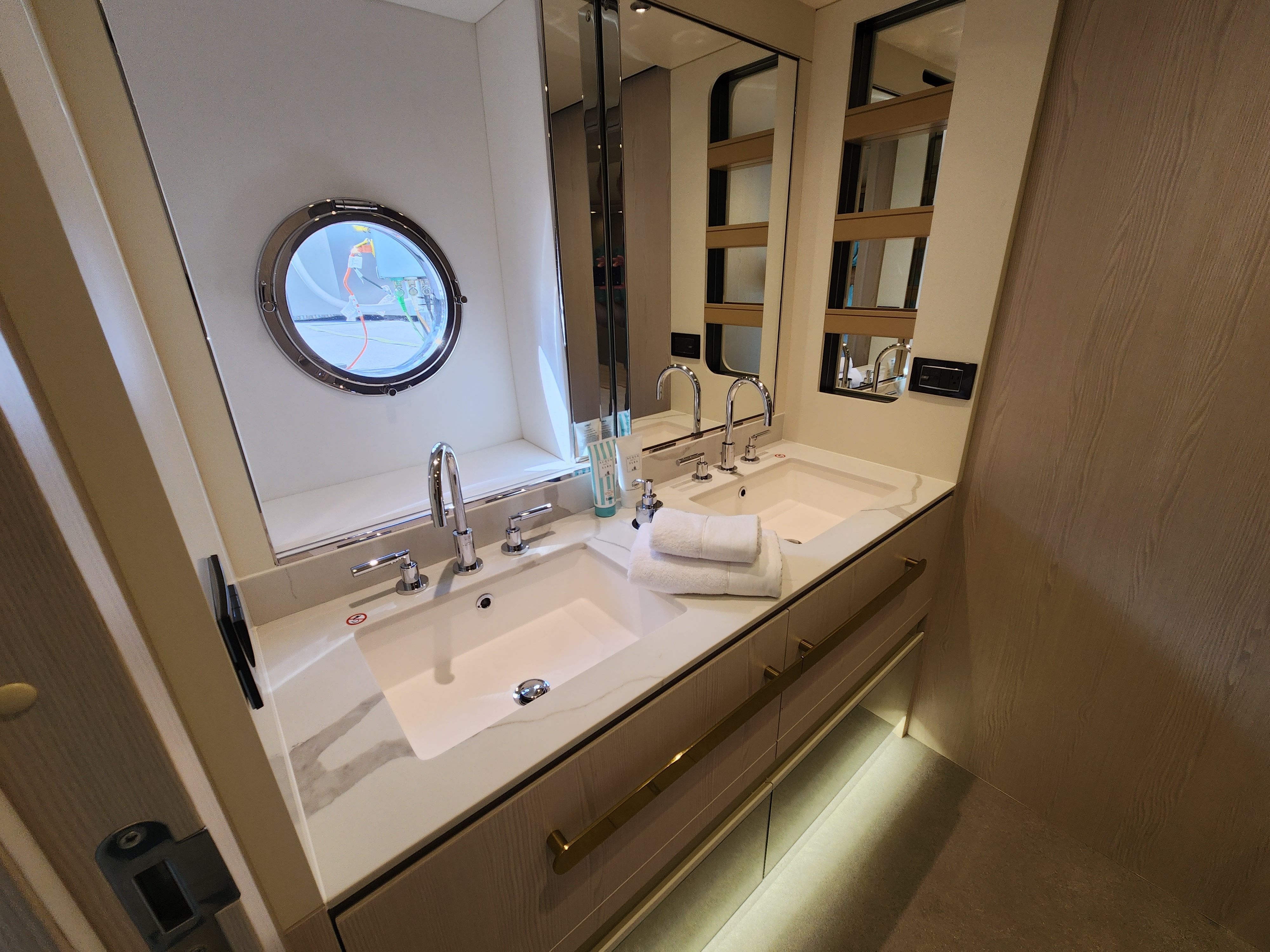 2023 Azimut 78 FLY Image Thumbnail #61