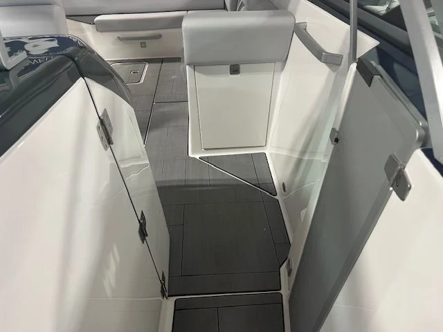 2022 Aviara AV32 Image Thumbnail #9