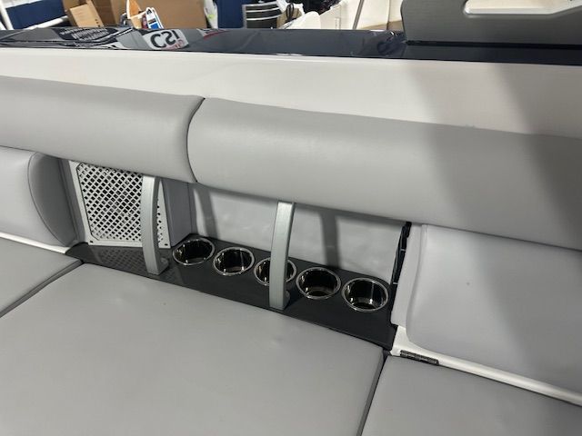 2022 Aviara AV32 Image Thumbnail #19