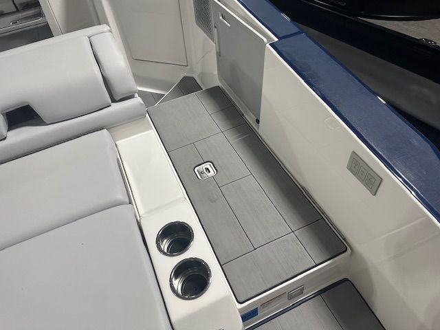 2022 Aviara AV32 Image Thumbnail #25